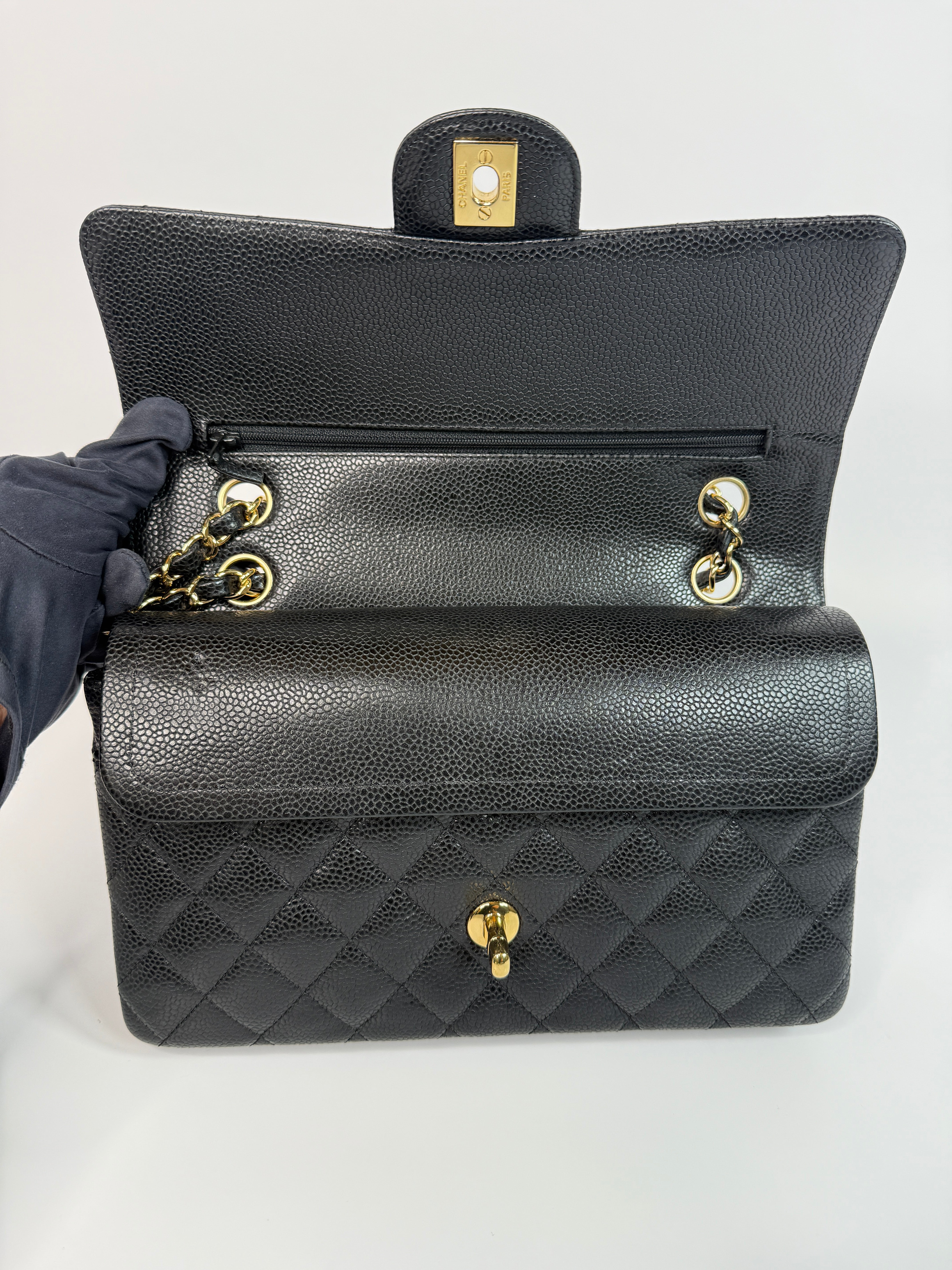 Chanel Medium Classic Double Flap Black Caviar With GHW