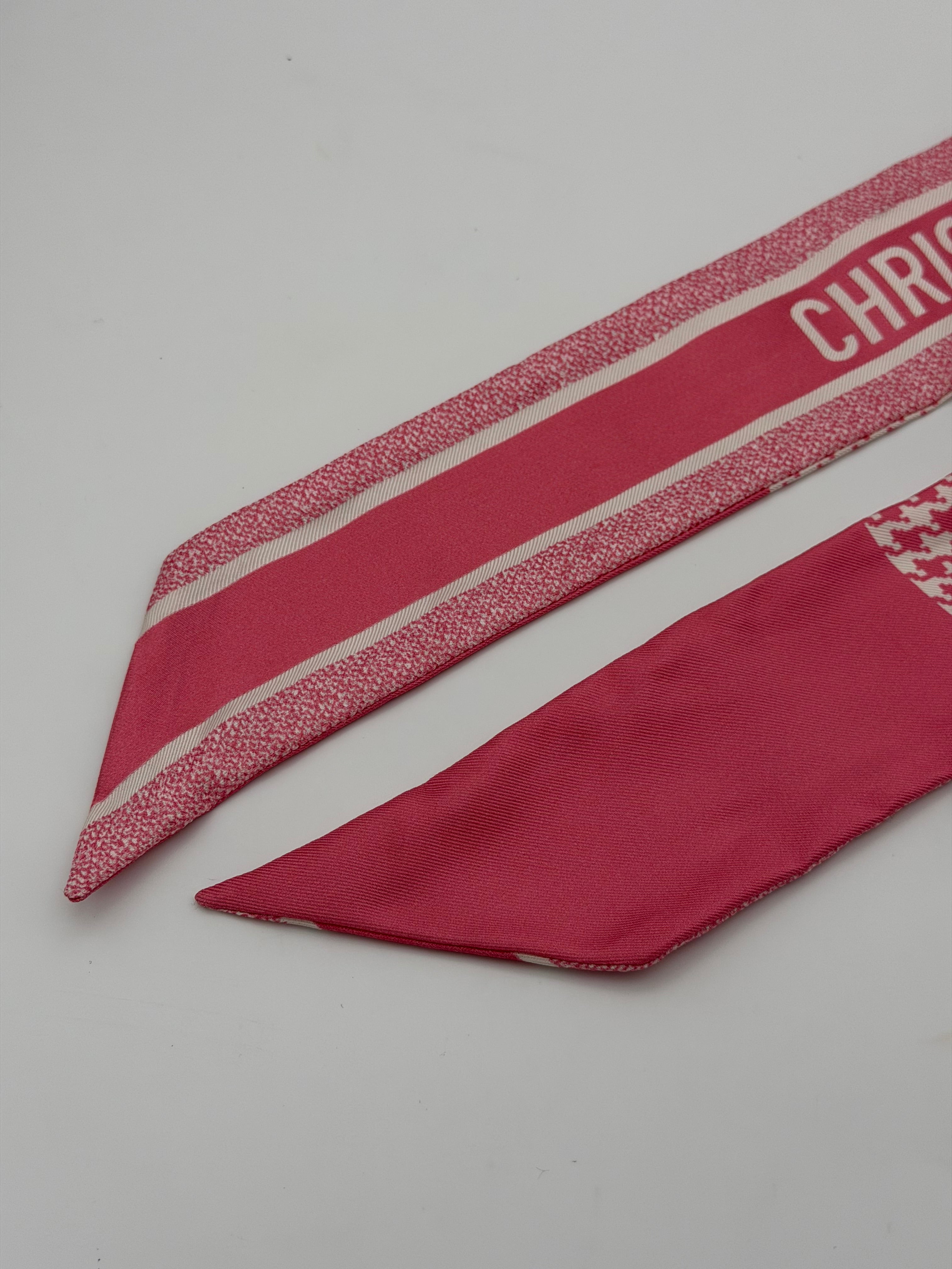Christian Dior Twilly In Pink And White Silk
