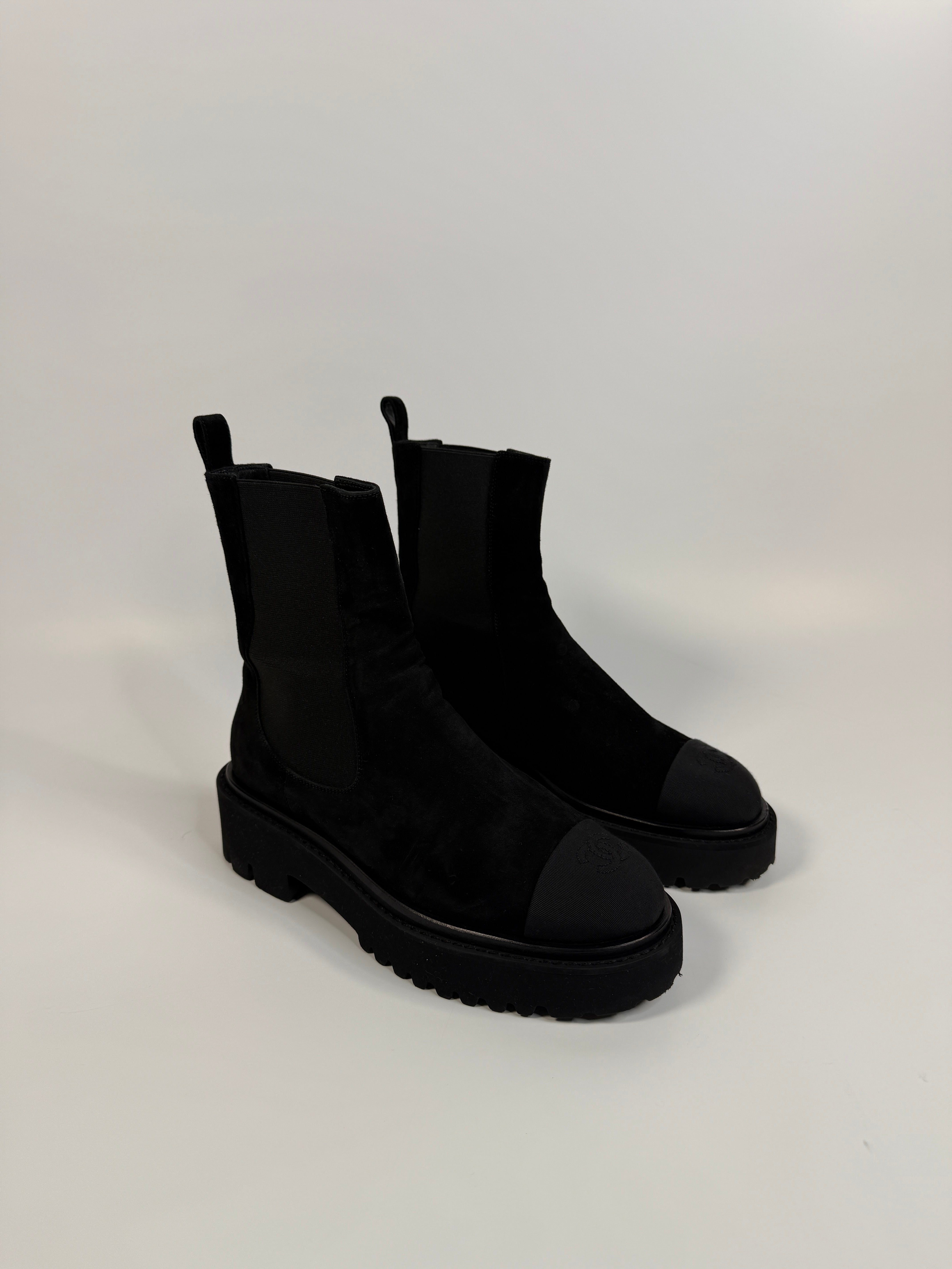 Chanel CC Boots (Size 38/UK5)