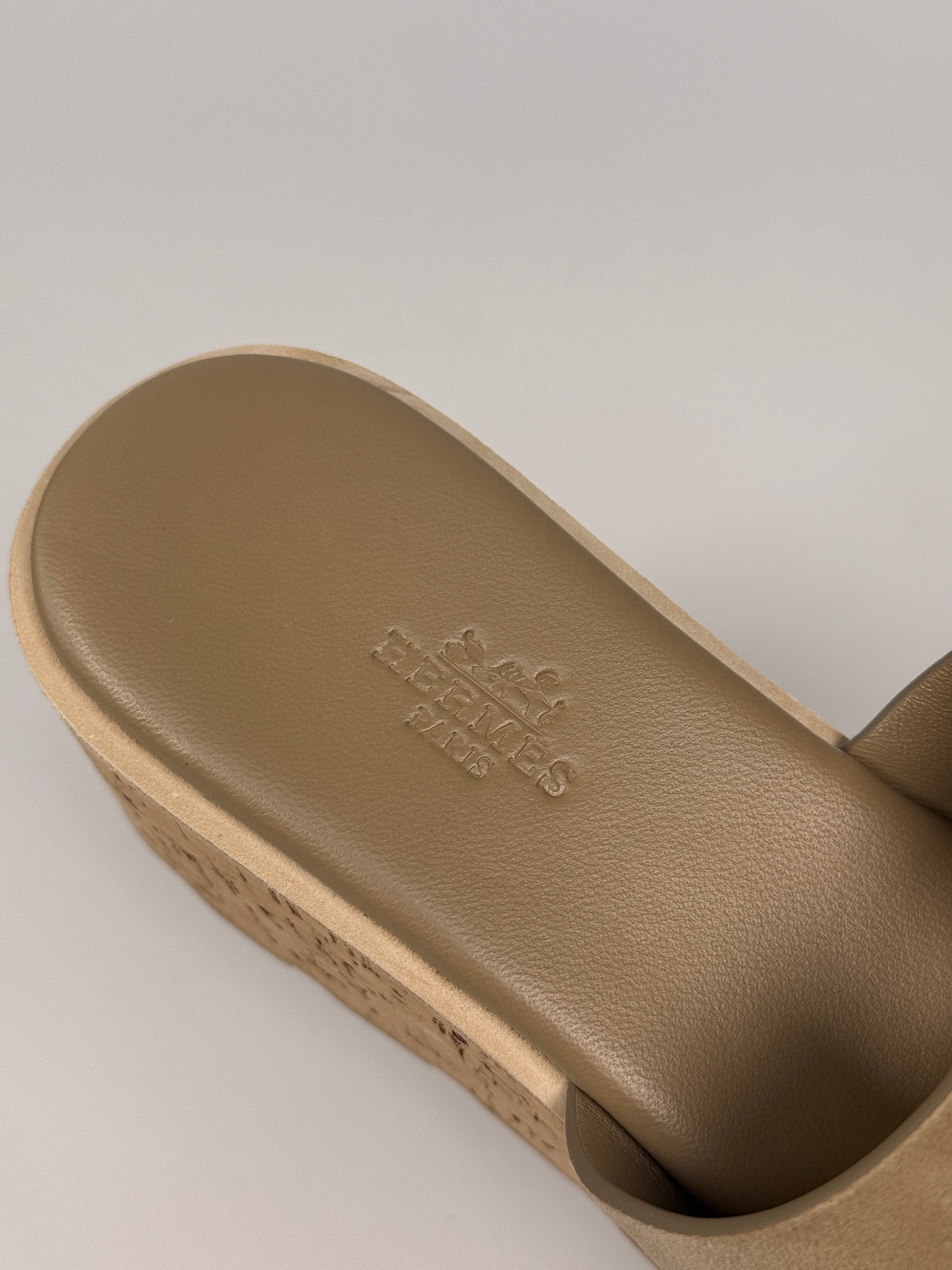Hermès Eze 30 Sandals In Natural Brown (EU37/ UK4)