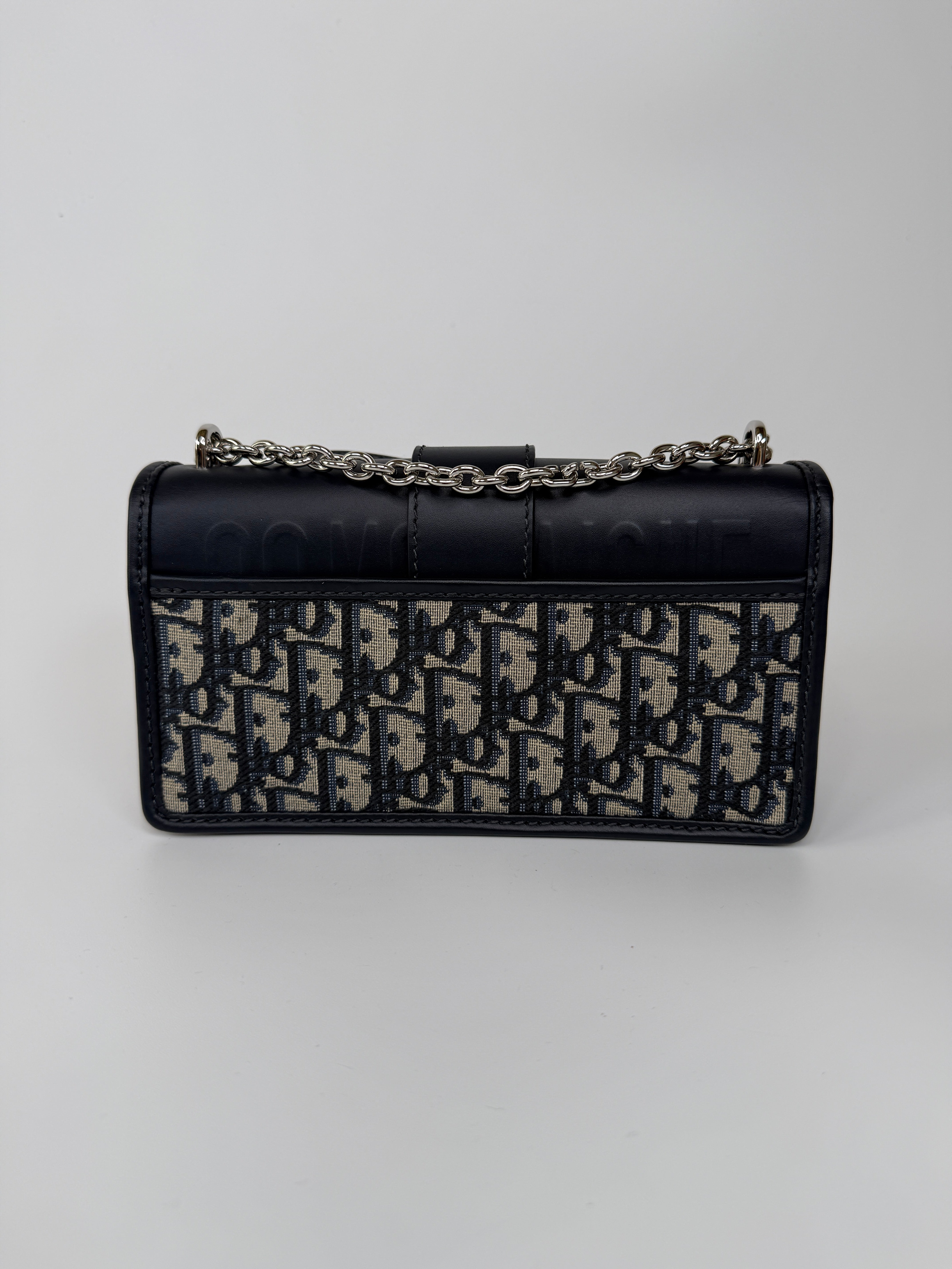 Authentic and preloved Christian Dior 30 Montaigne East-West Bag With Chain Excellent Condition. 100% Authenticity Guarantee