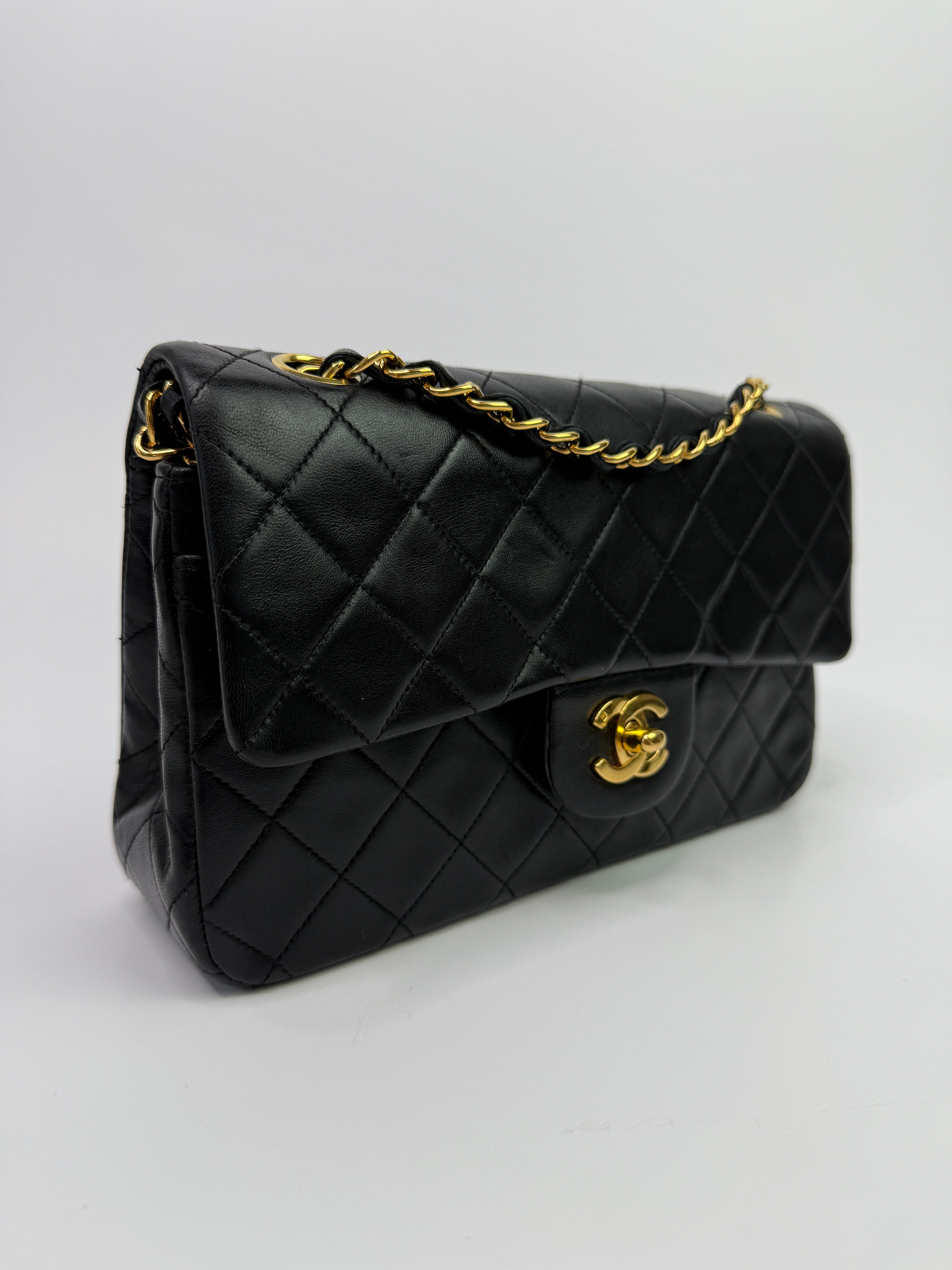 Chanel Vintage Small Classic Double Flap GHW