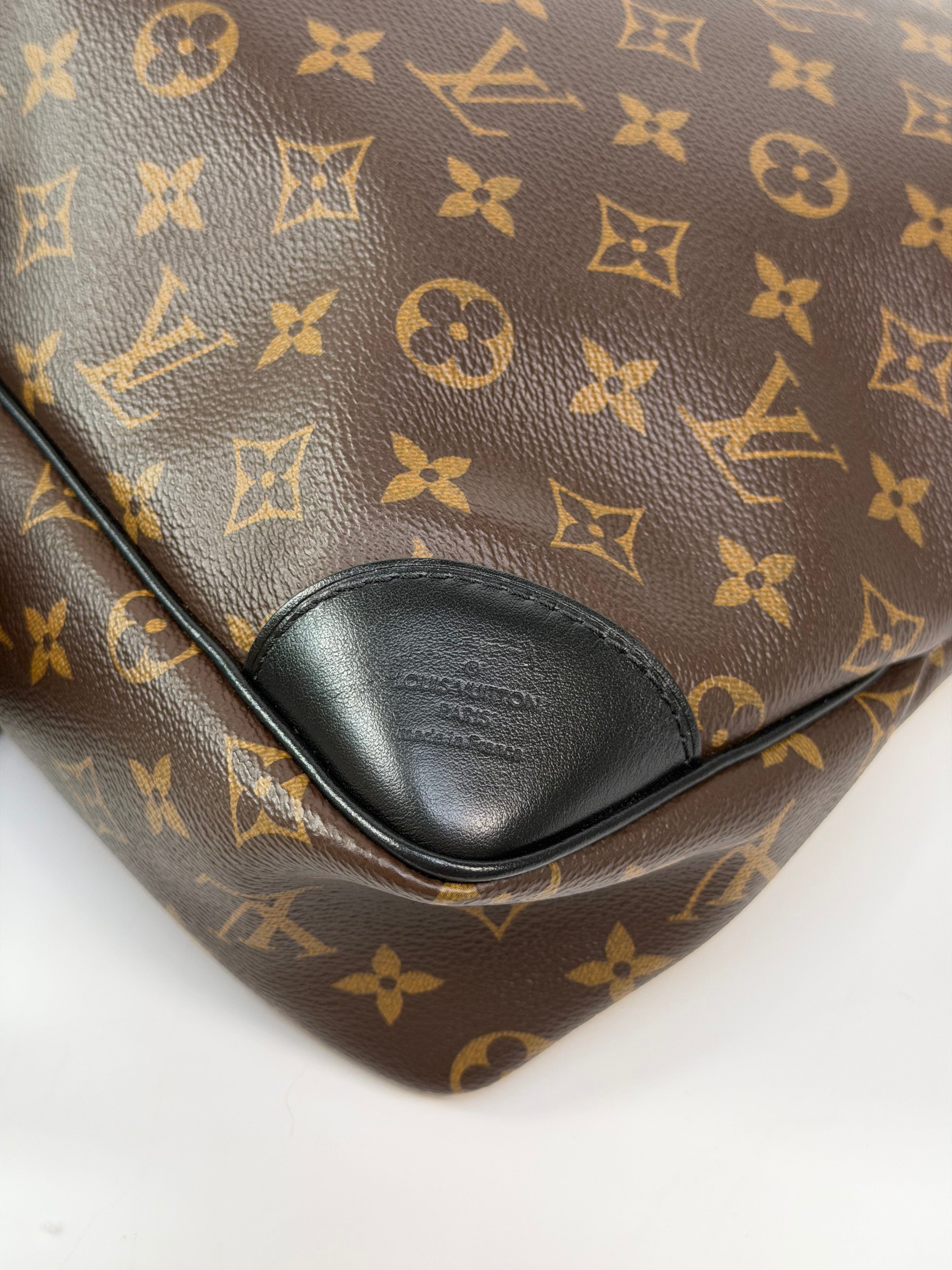 Louis Vuitton Odéon MM Bag In Monogram Canvas With Gold Hardware. 100% authentic and preloved in excellent condition