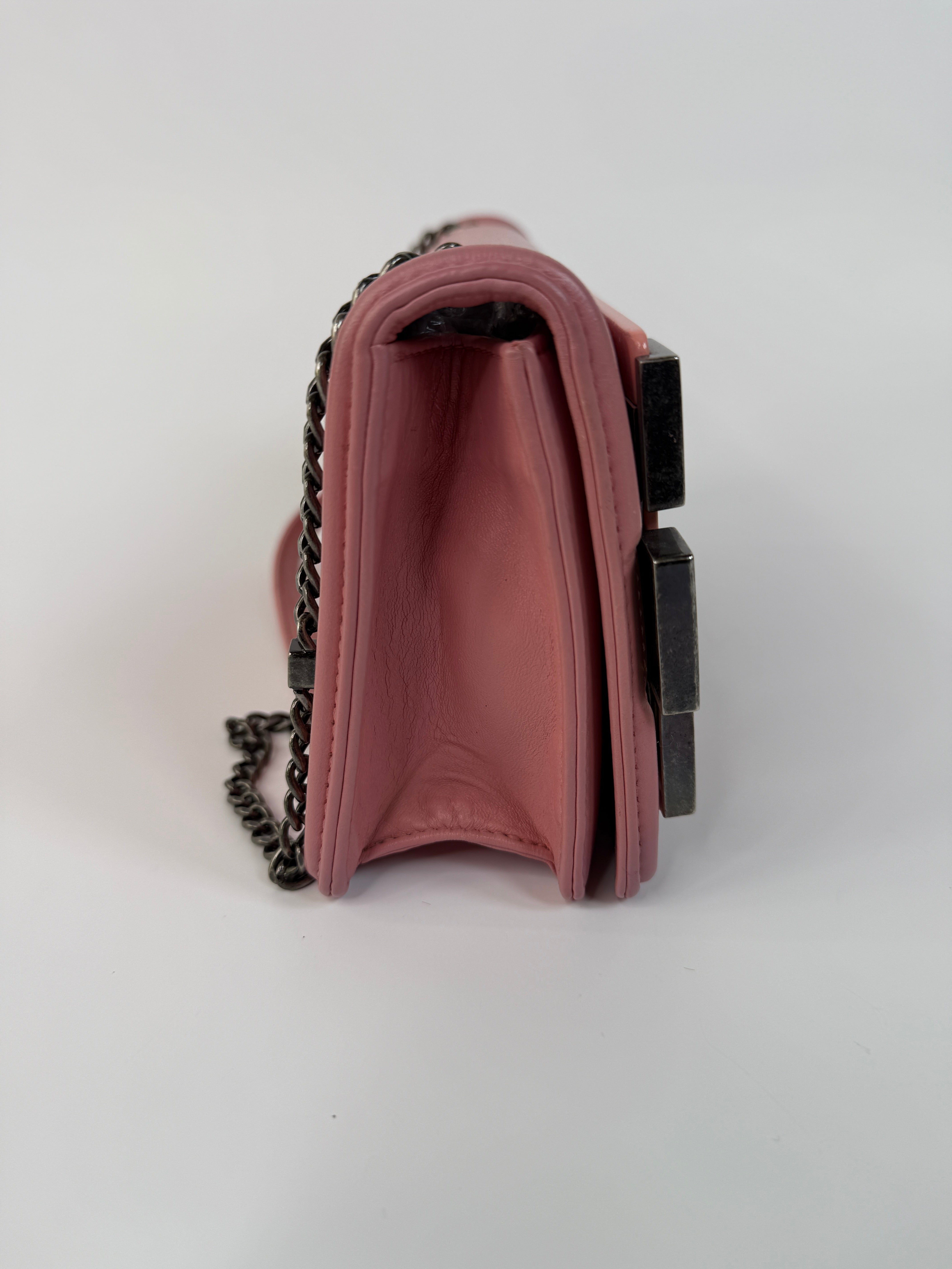 Chanel pink plexiglass Horizontal Boy Brick Bag
Pre Loved & Authentic