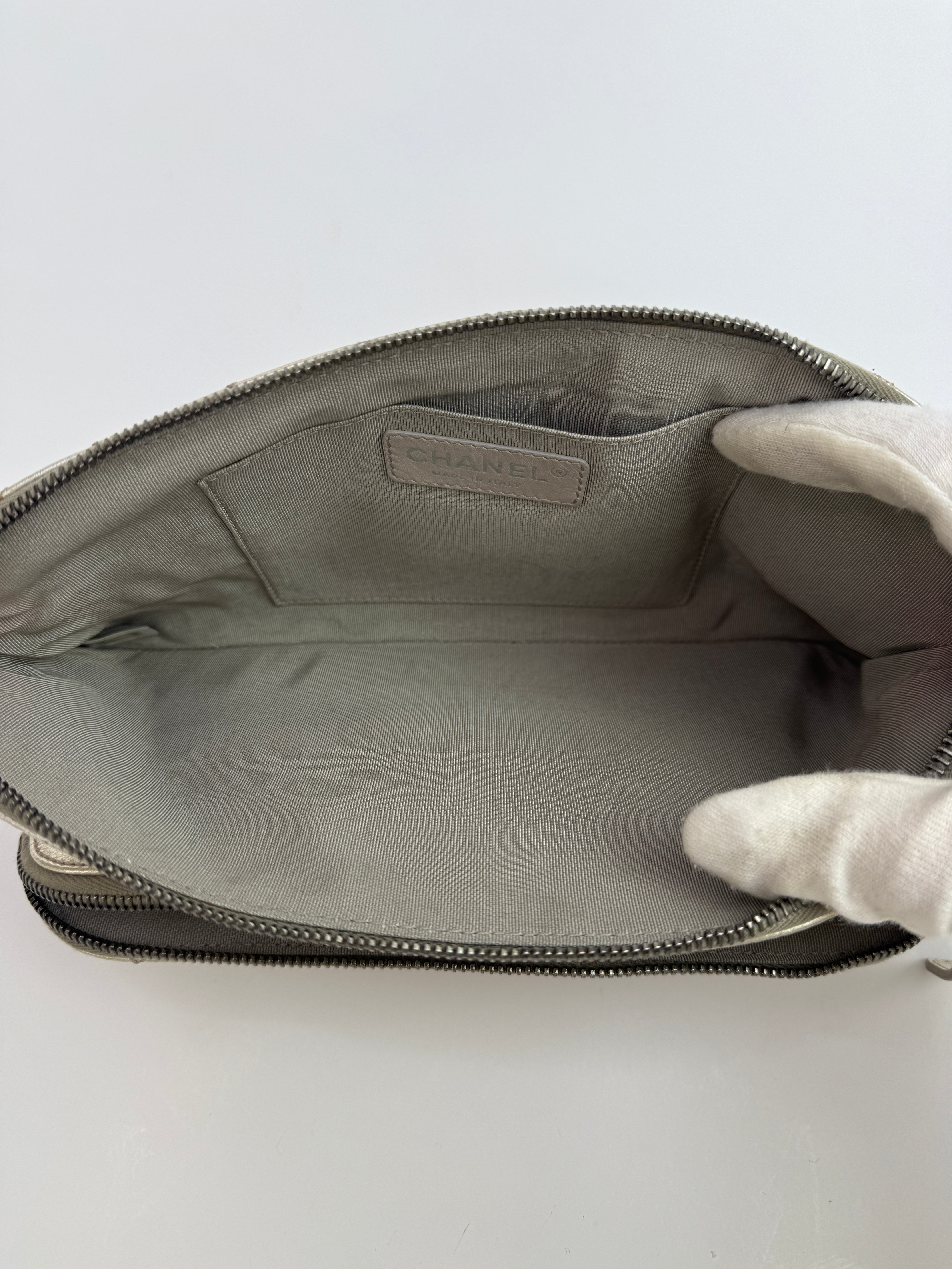 Chanel Clutch In Metallic Gold Calfskin Leather With Ruthenium Hardware
Pre Loved & Authentic