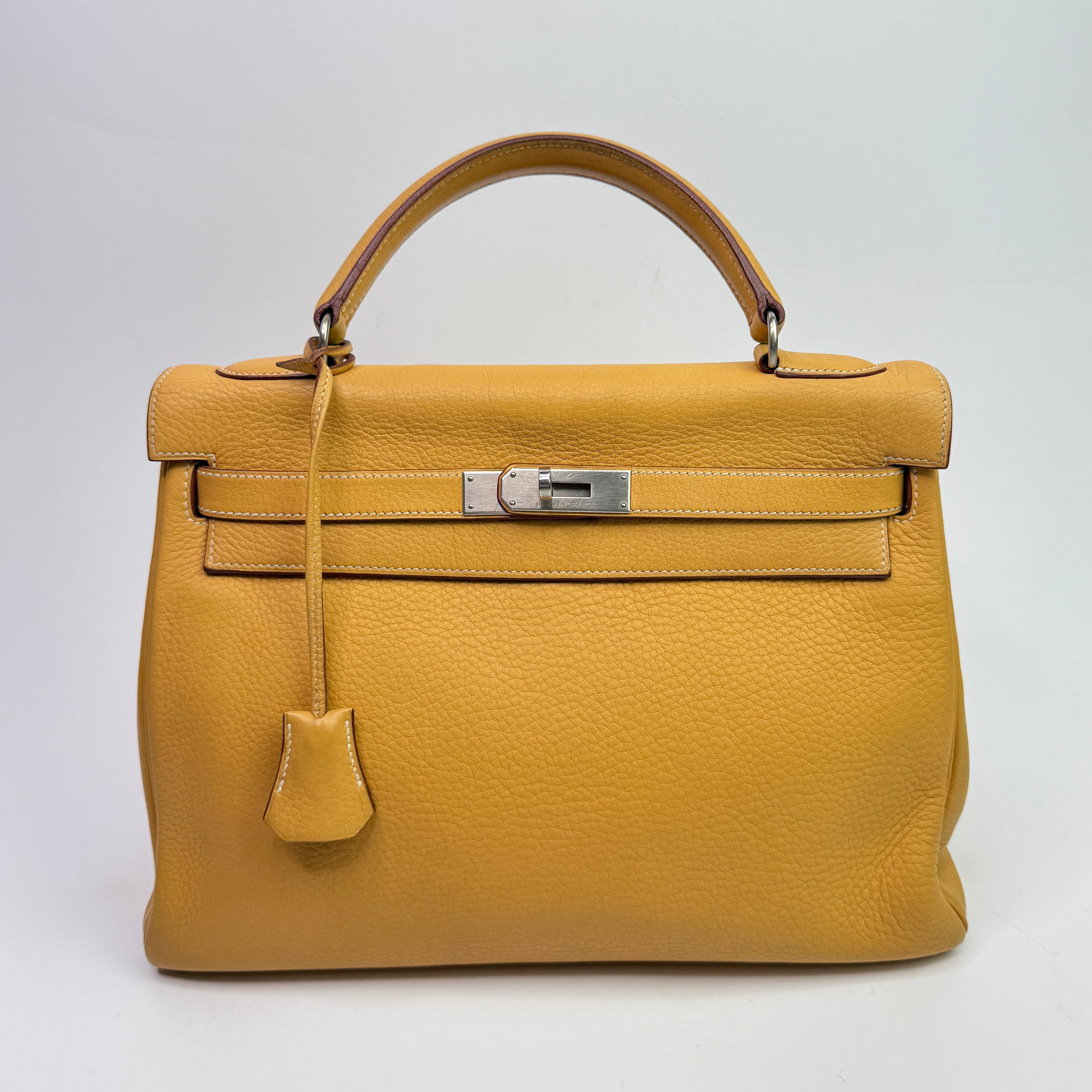 Hermès Kelly 32 Natural Sable Veau Taurillion Clemence Leather PHW