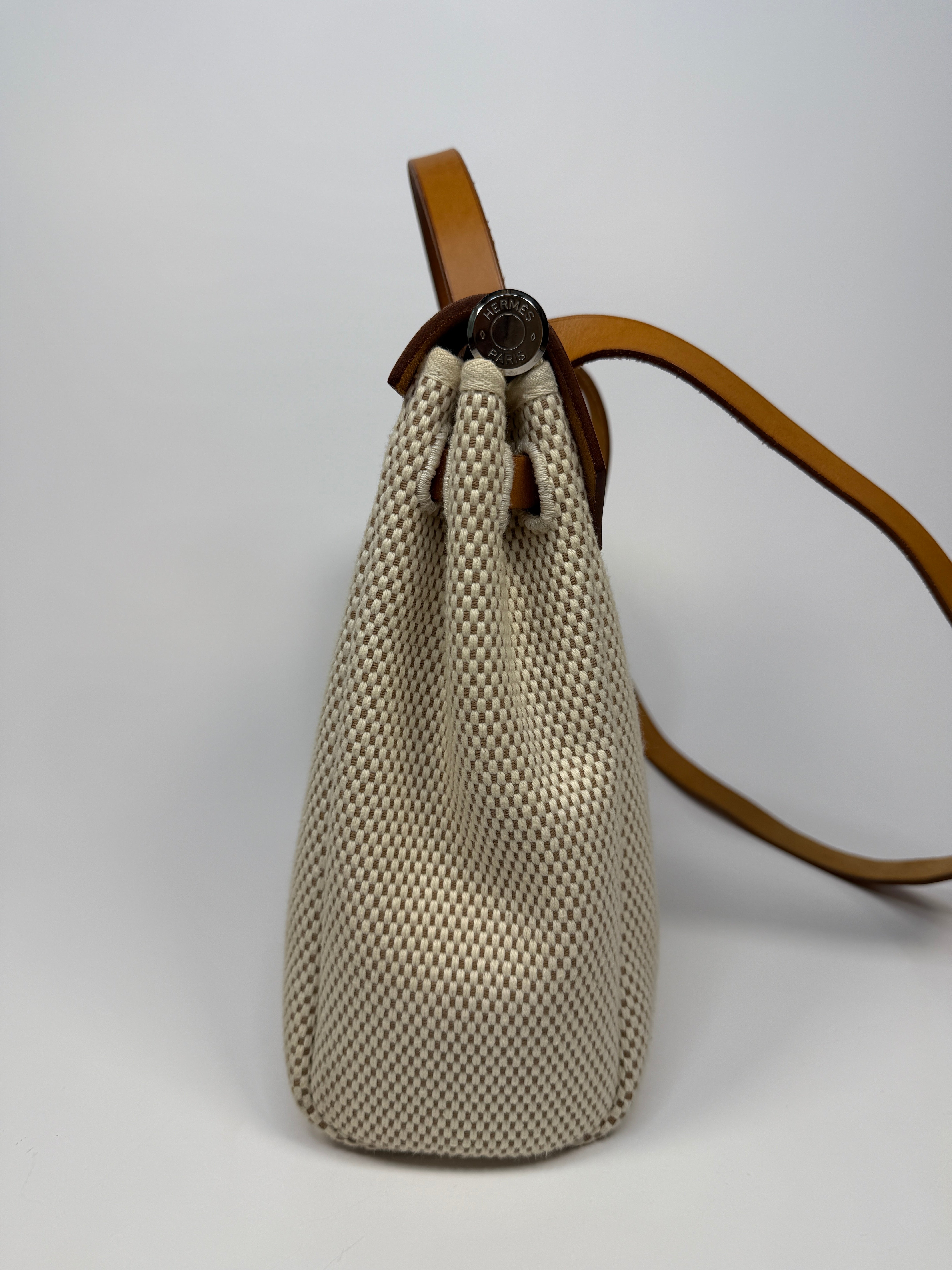 Authentic Pre Loved Hermès Herbag 31 Zip Bag Excellent Condition