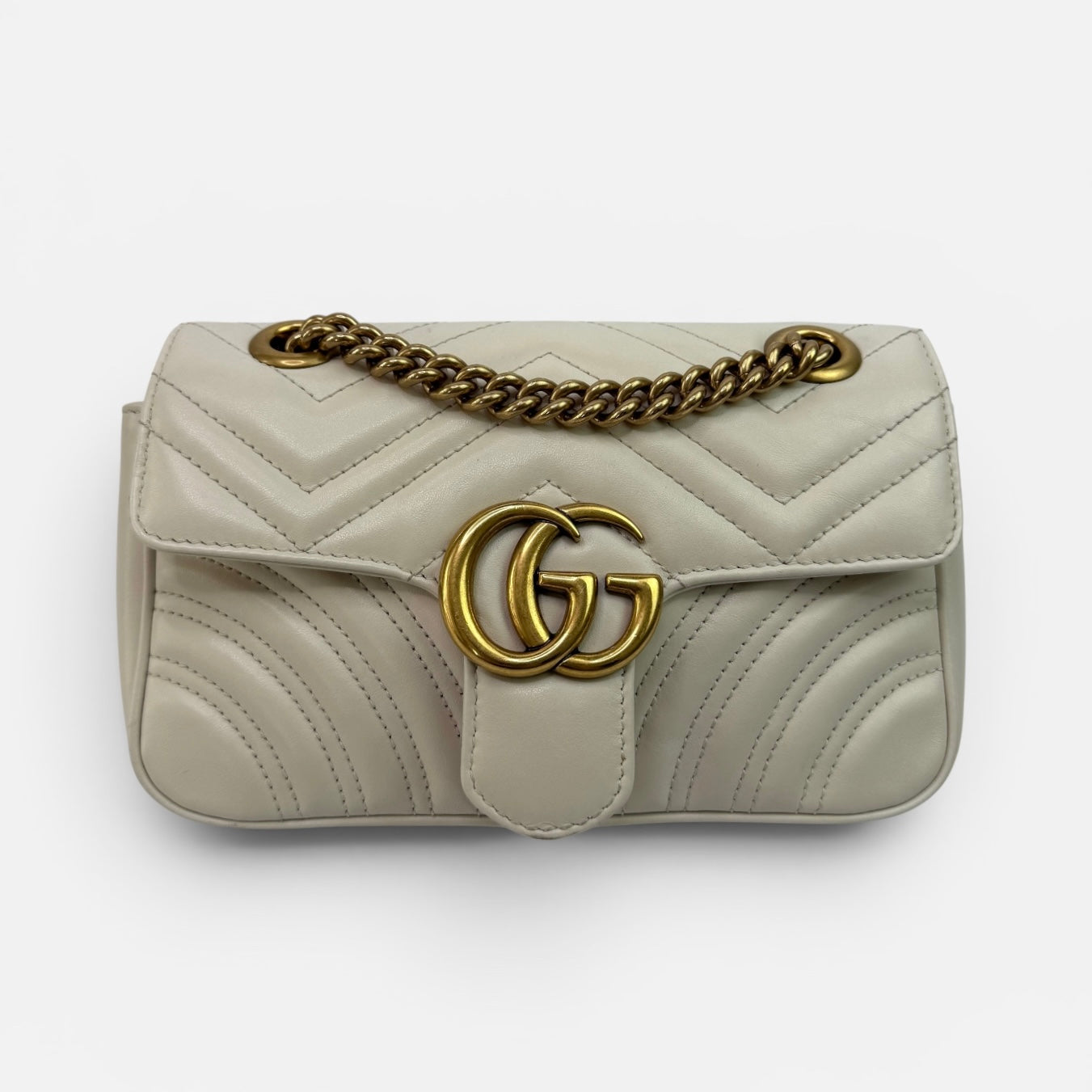 Gucci GG Small Marmont Matelasse Shoulder Bag