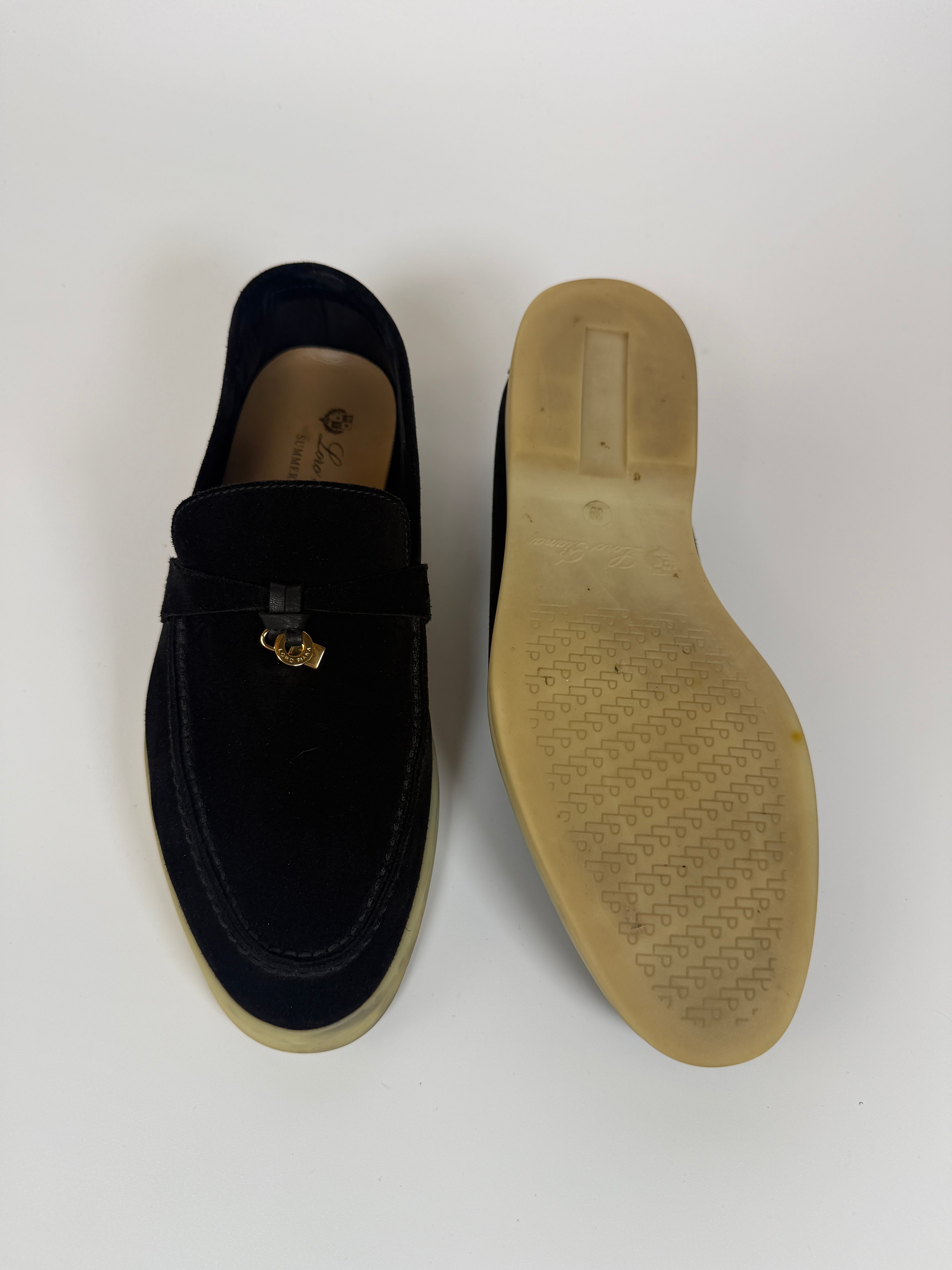 Authentic and preloved Loro Piana Summer Walk Charm Loafers (Size 39/UK6) Excellent condition. 100% Authenticity Guarantee