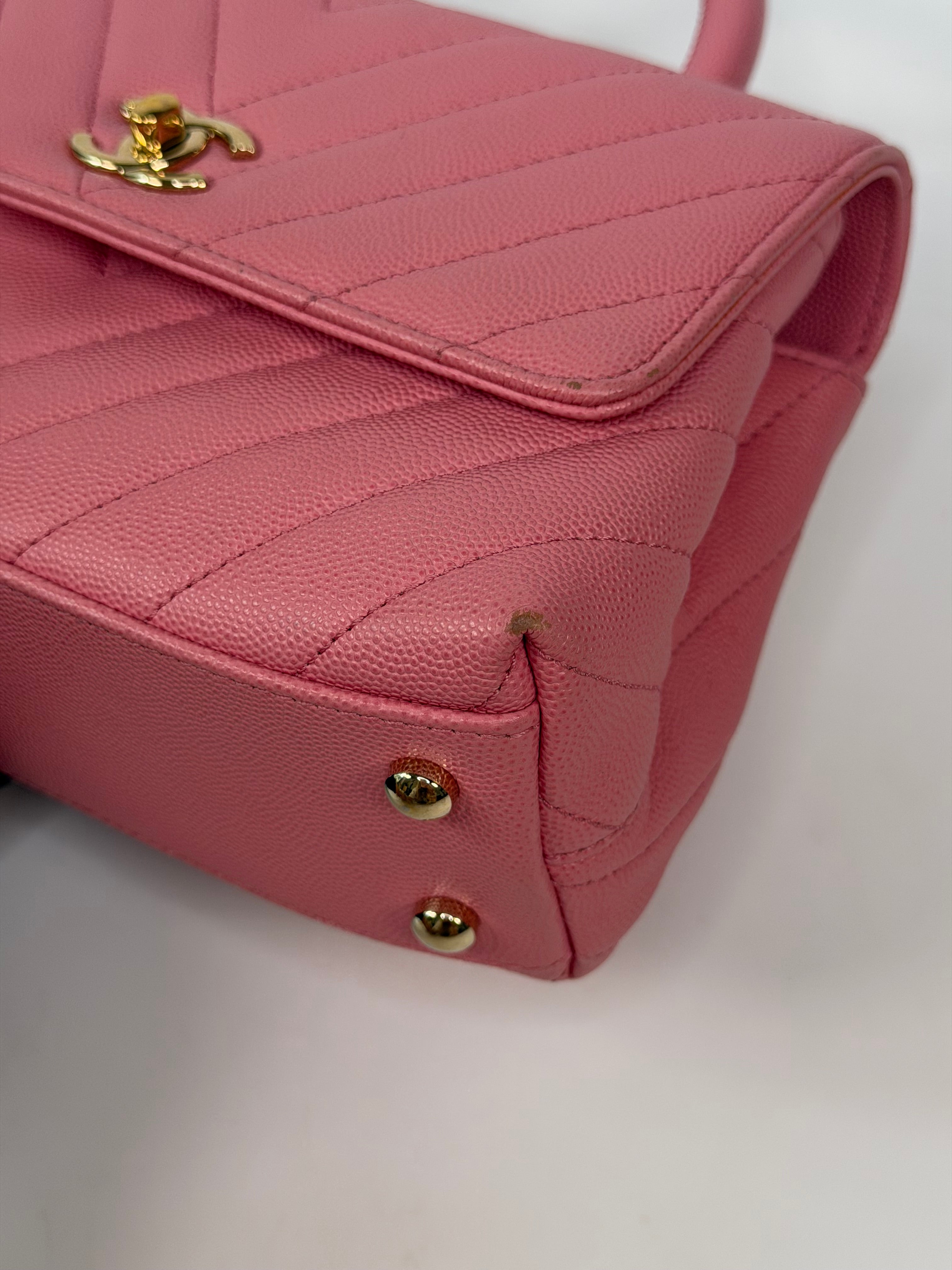 Chanel Small Chevron Coco Top Handle In Pink Caviar With Gold Hardware. 100% authentic and preloved in very good condition.