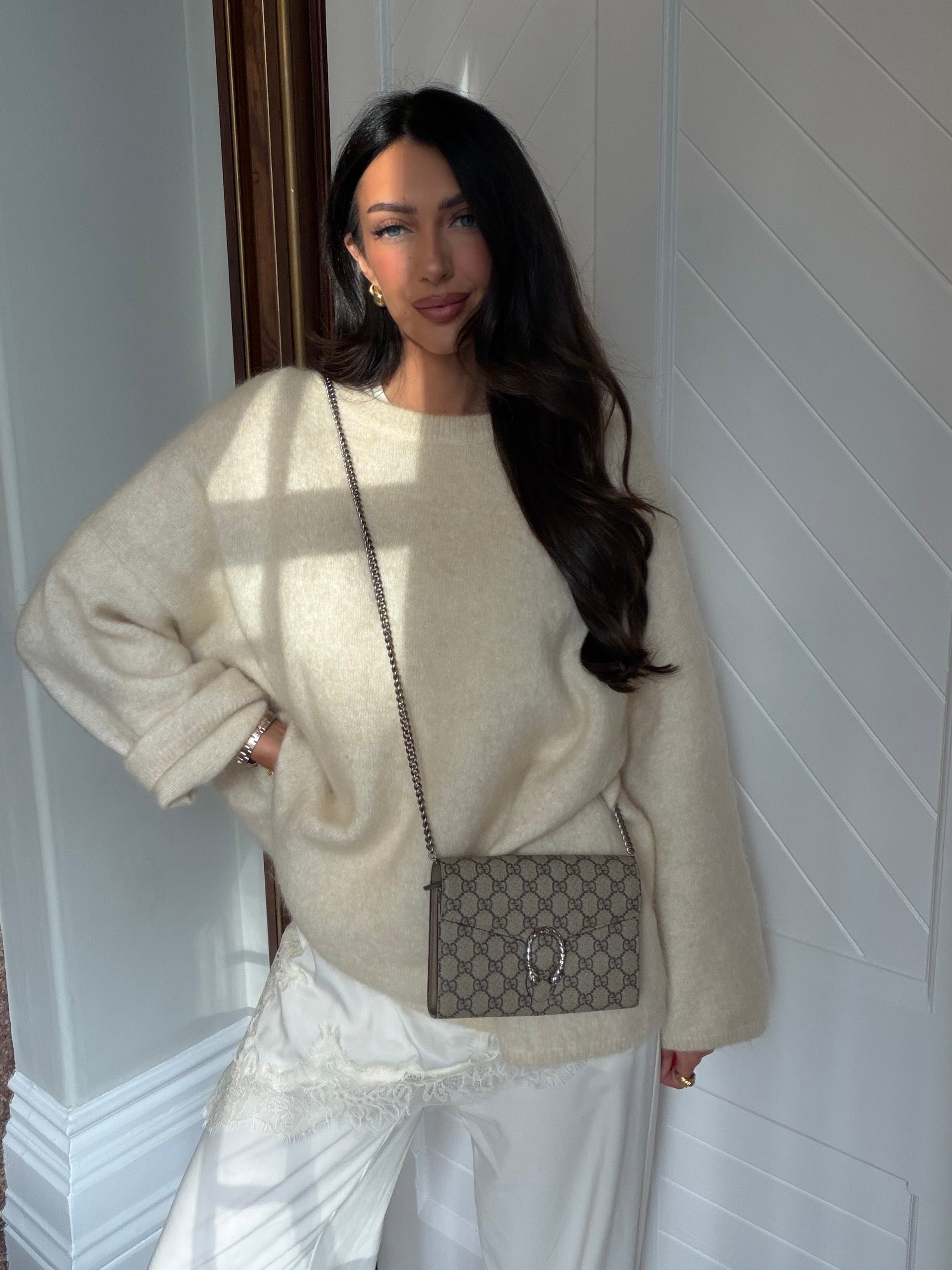 Gucci Dionysus GG Supreme Dionysus Canvas Wallet-on-Chain In Beige Supreme. Silver Hardware. Authentic and preloved in excellent condition.