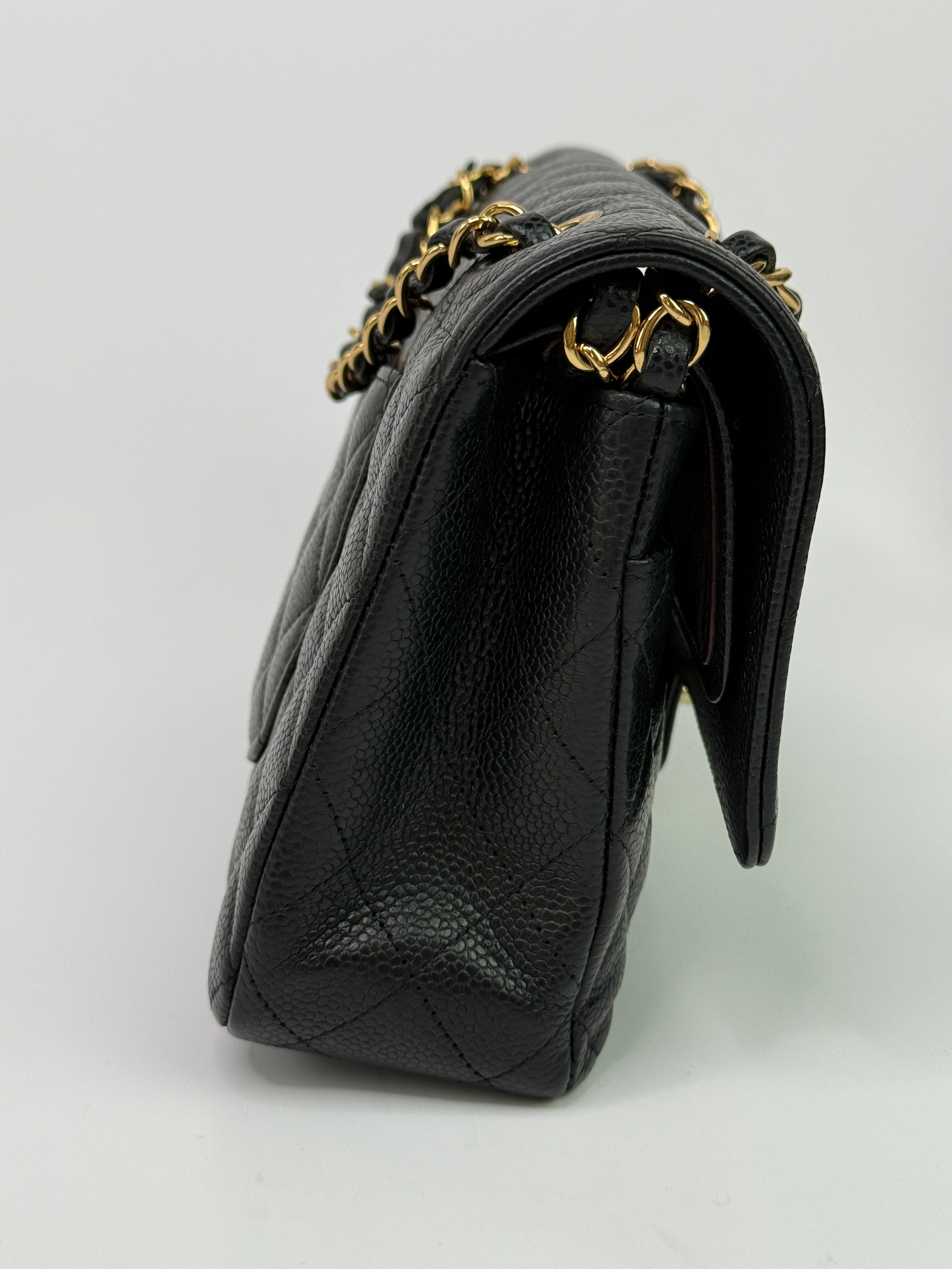 Chanel Medium Classic Double Flap Black Caviar With GHW