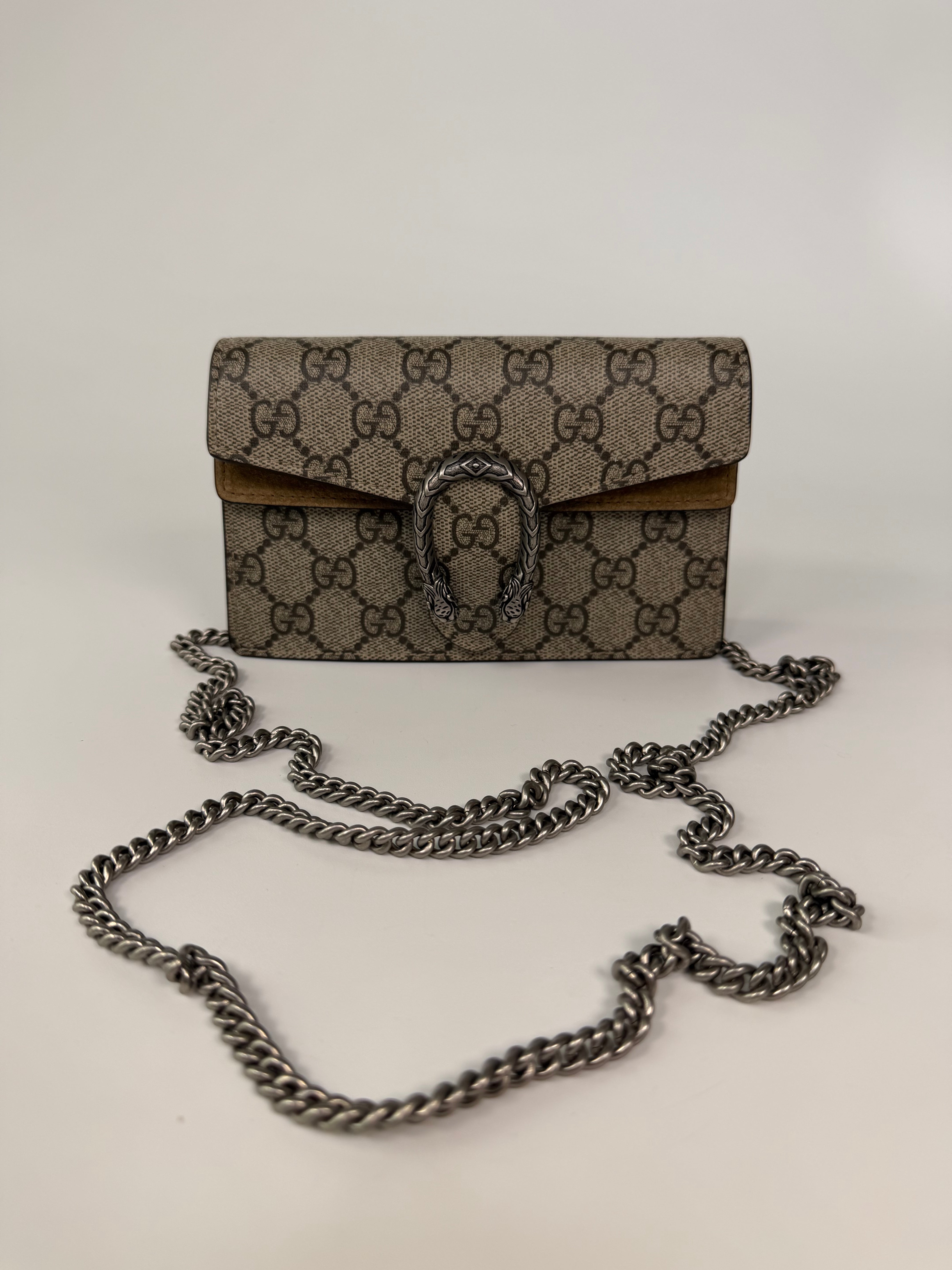 Gucci Super Mini GG Dionysus Canvas Wallet On Chain. Authentic and preloved in excellent condition. Verified by Luxe Cheshire. 100% guarantee