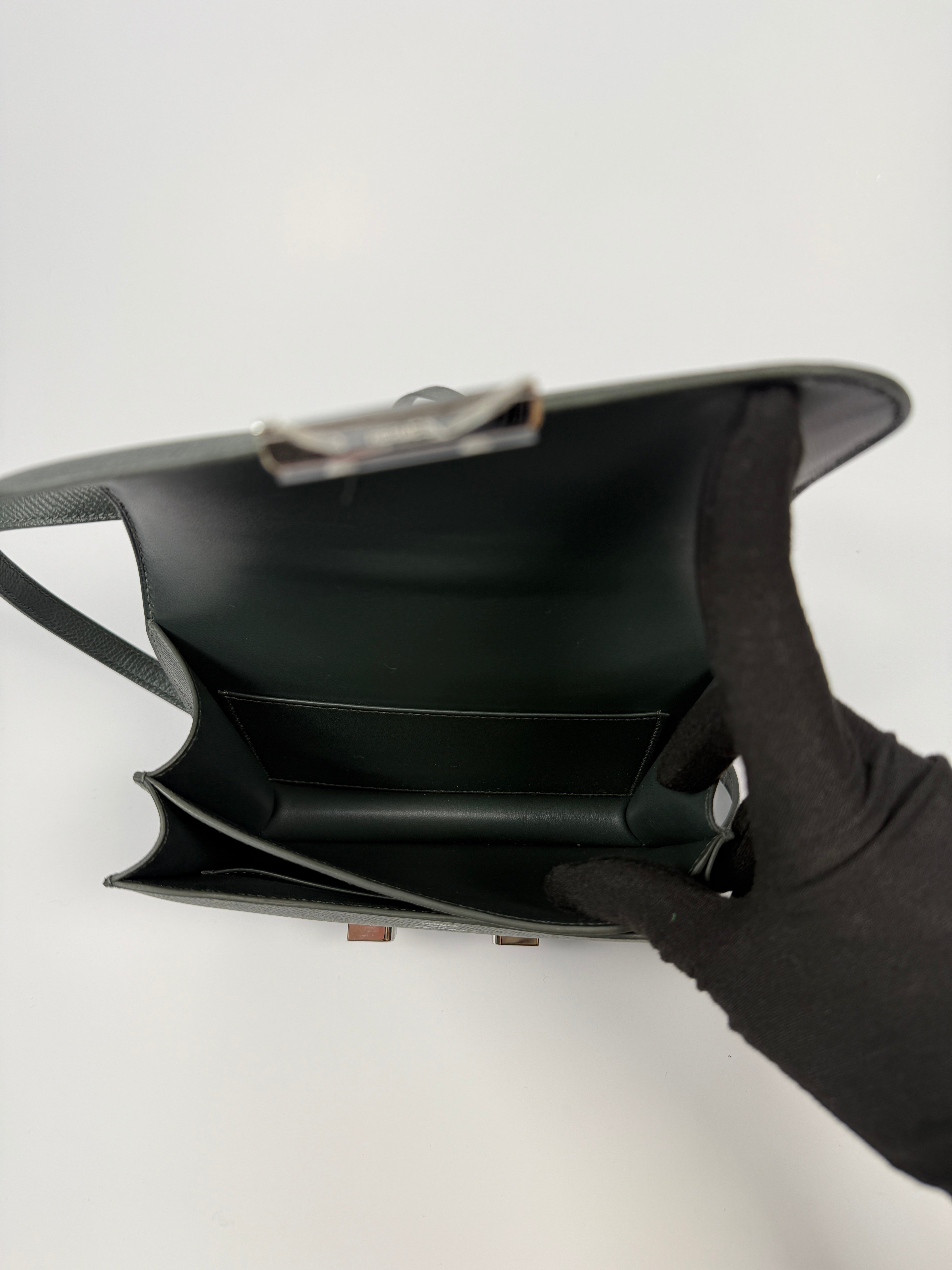 Hermès Constance 18 In Vert Mangrove Epsom Leather With Lacquered Hardware new condition authentic and preloved