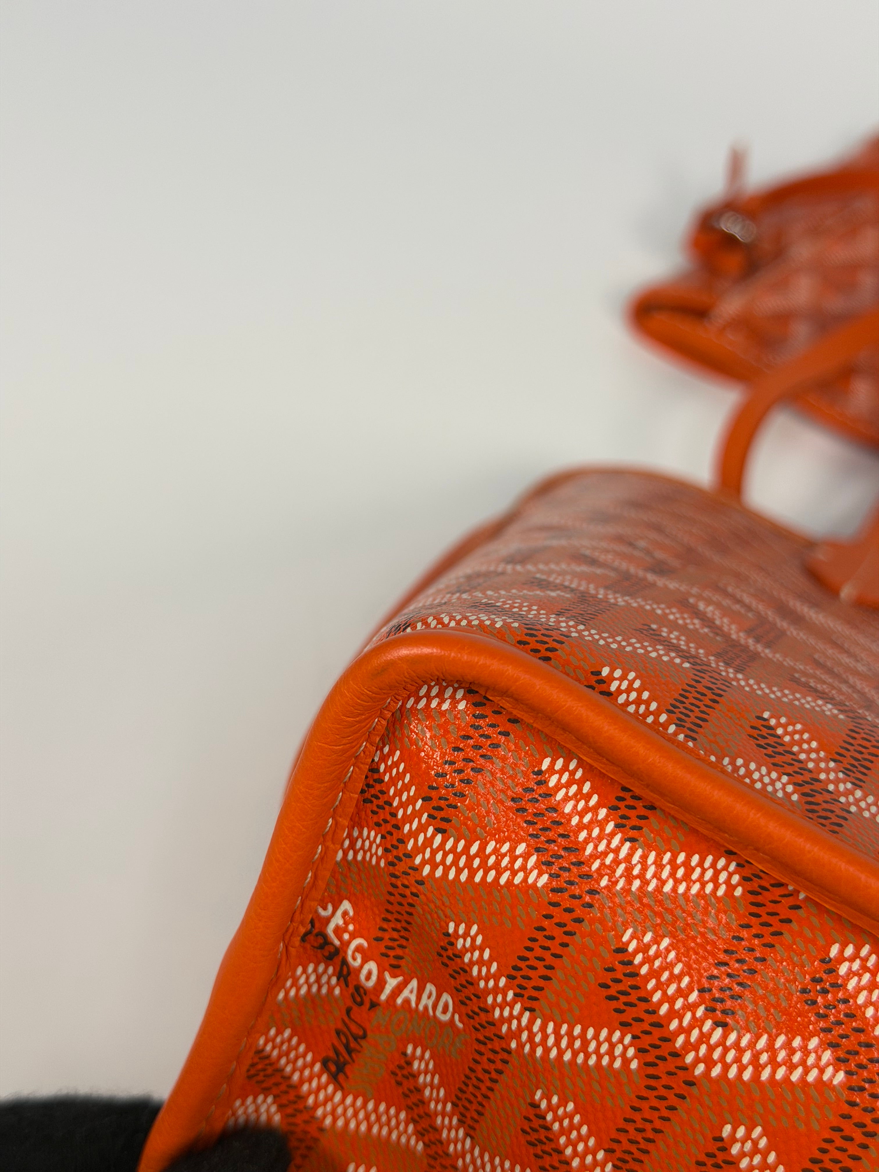 Goyard Mini Anjou Orange Leather, excellent condition pre loved condition. Verified by Luxe Cheshire. Insured next day delivery