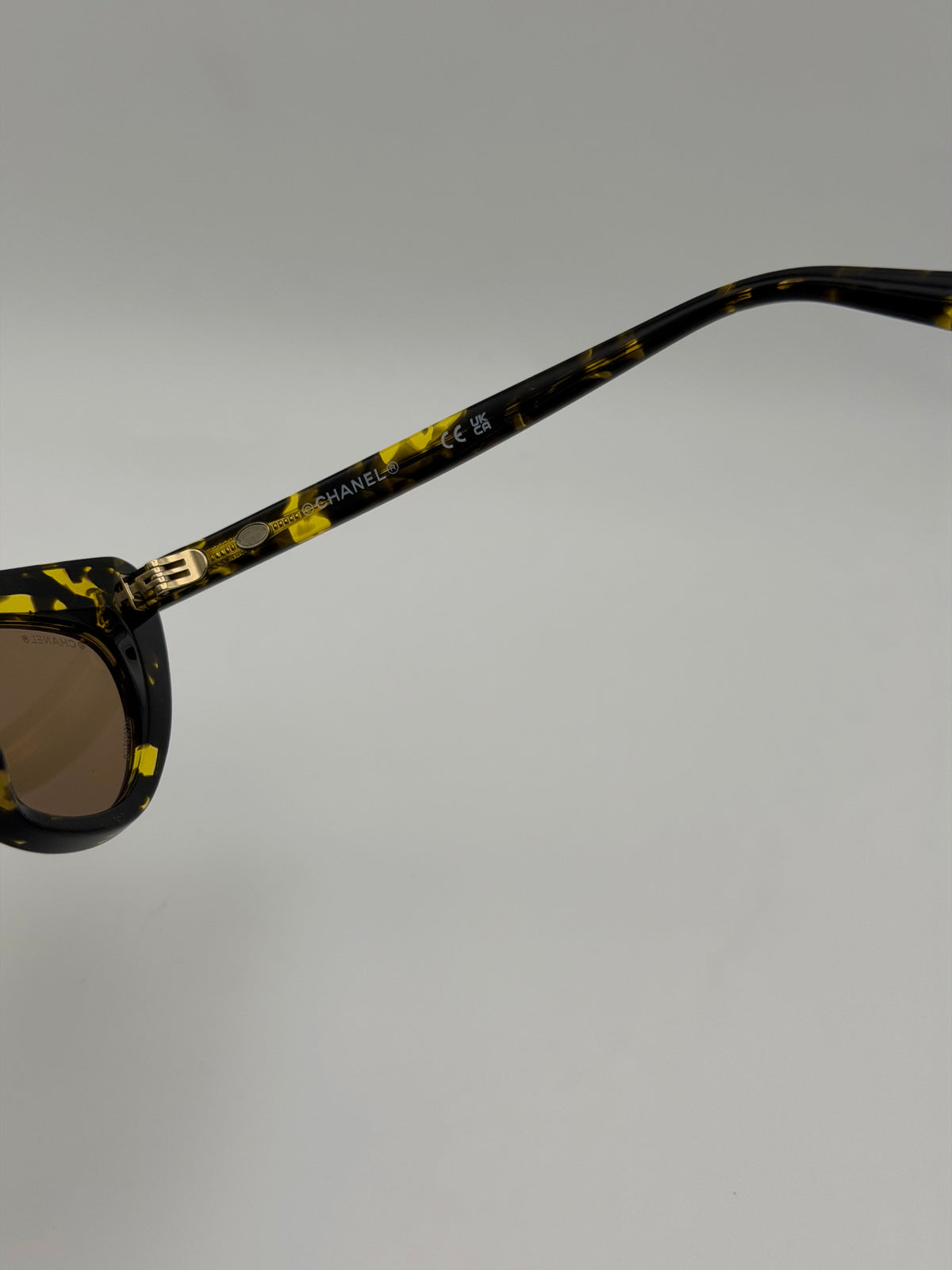 Chanel Cat eye sunglasses
Authentic Pre Loved Verified by Luxe Cheshire Trusted Designer resale