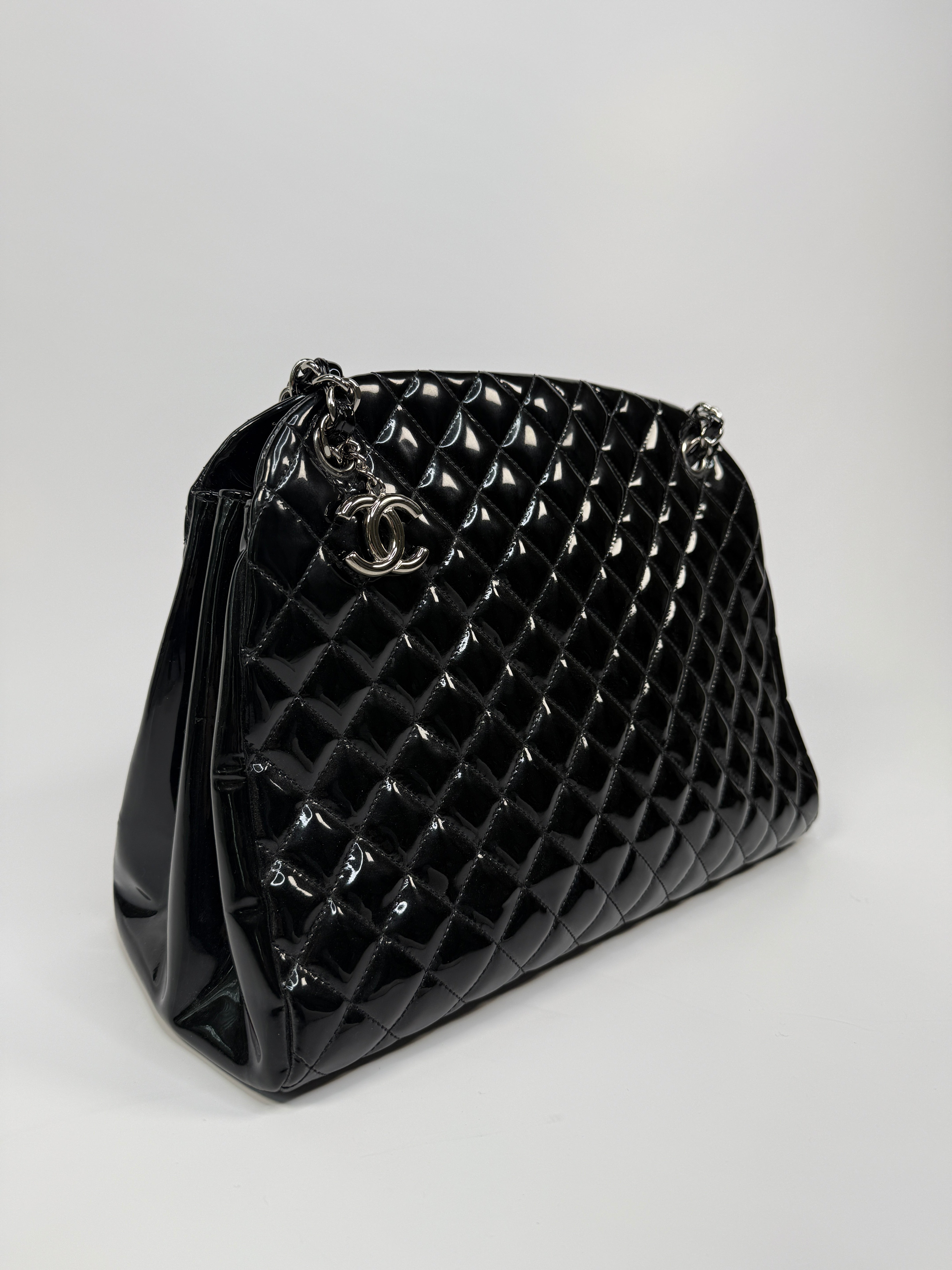 Chanel Mademoiselle Bowling Bag
Pre Loved & Authentic