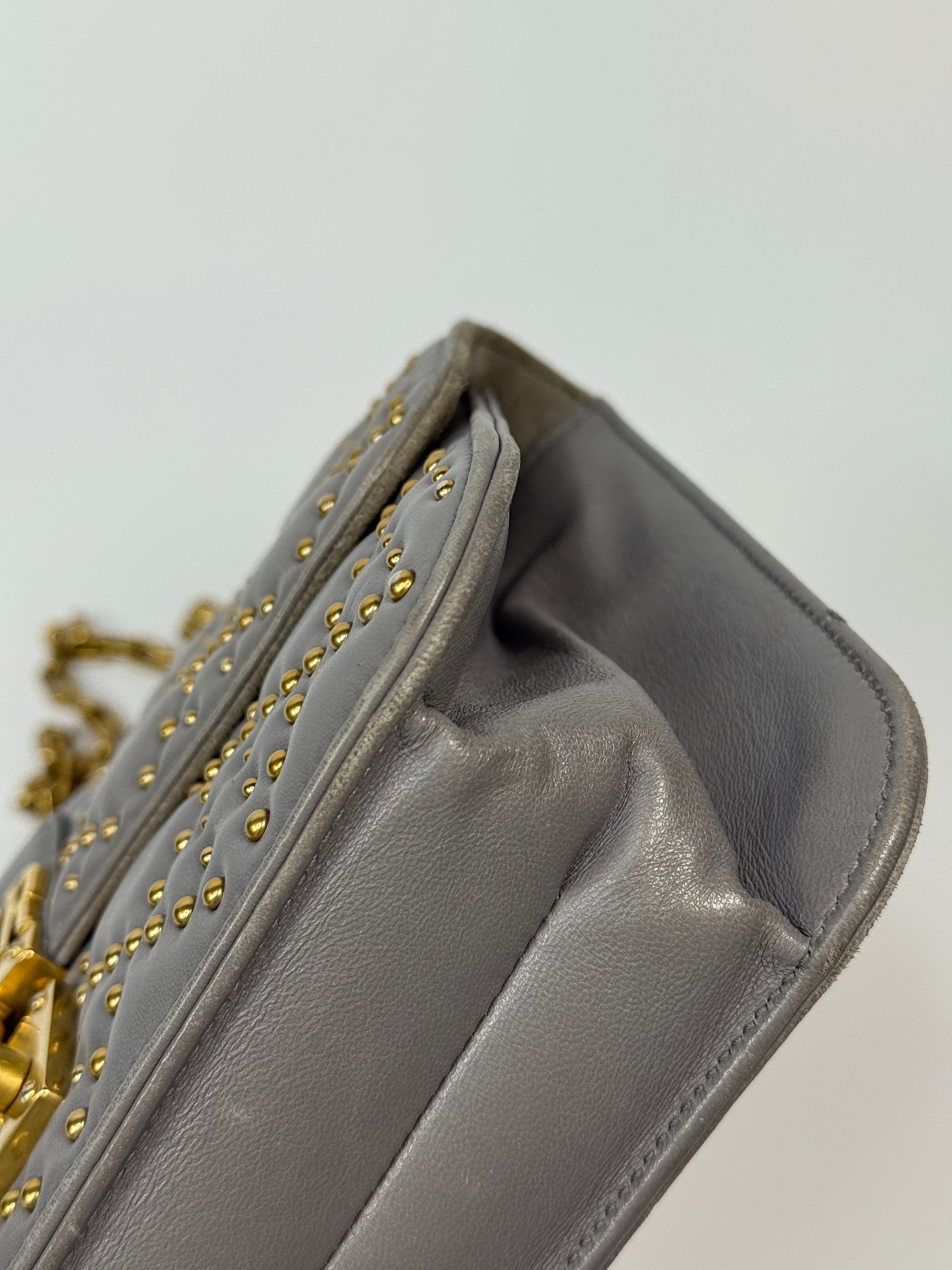 Christian Dior Lambskin Cannage Studded Dioraddict Shoulder Bag
Pre Loved & Authentic