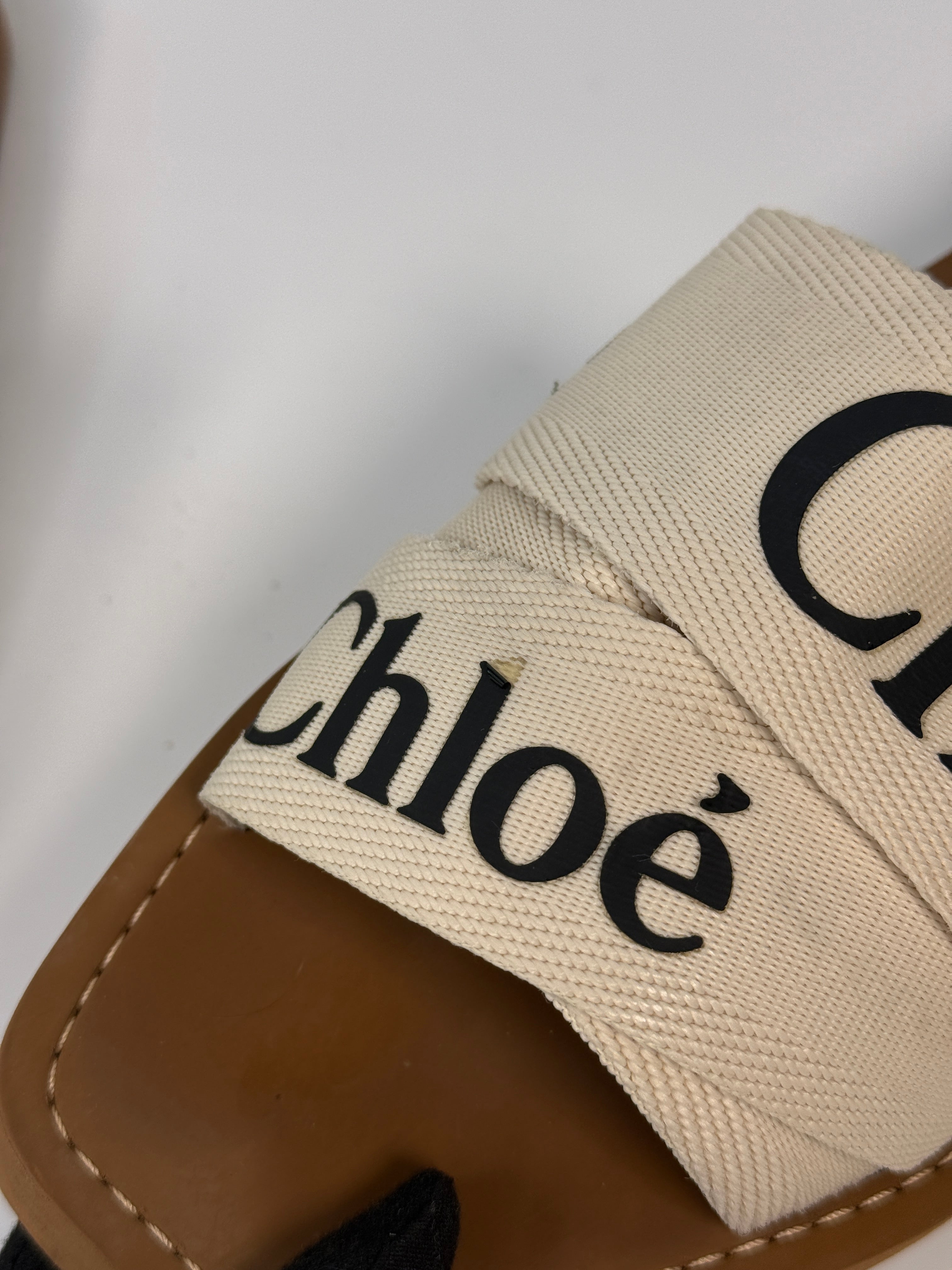 Chloe Woody Flat Mule In Excellent Condition.
Authentic Pre Loved Verified by Luxe Cheshire Trusted Designer resale