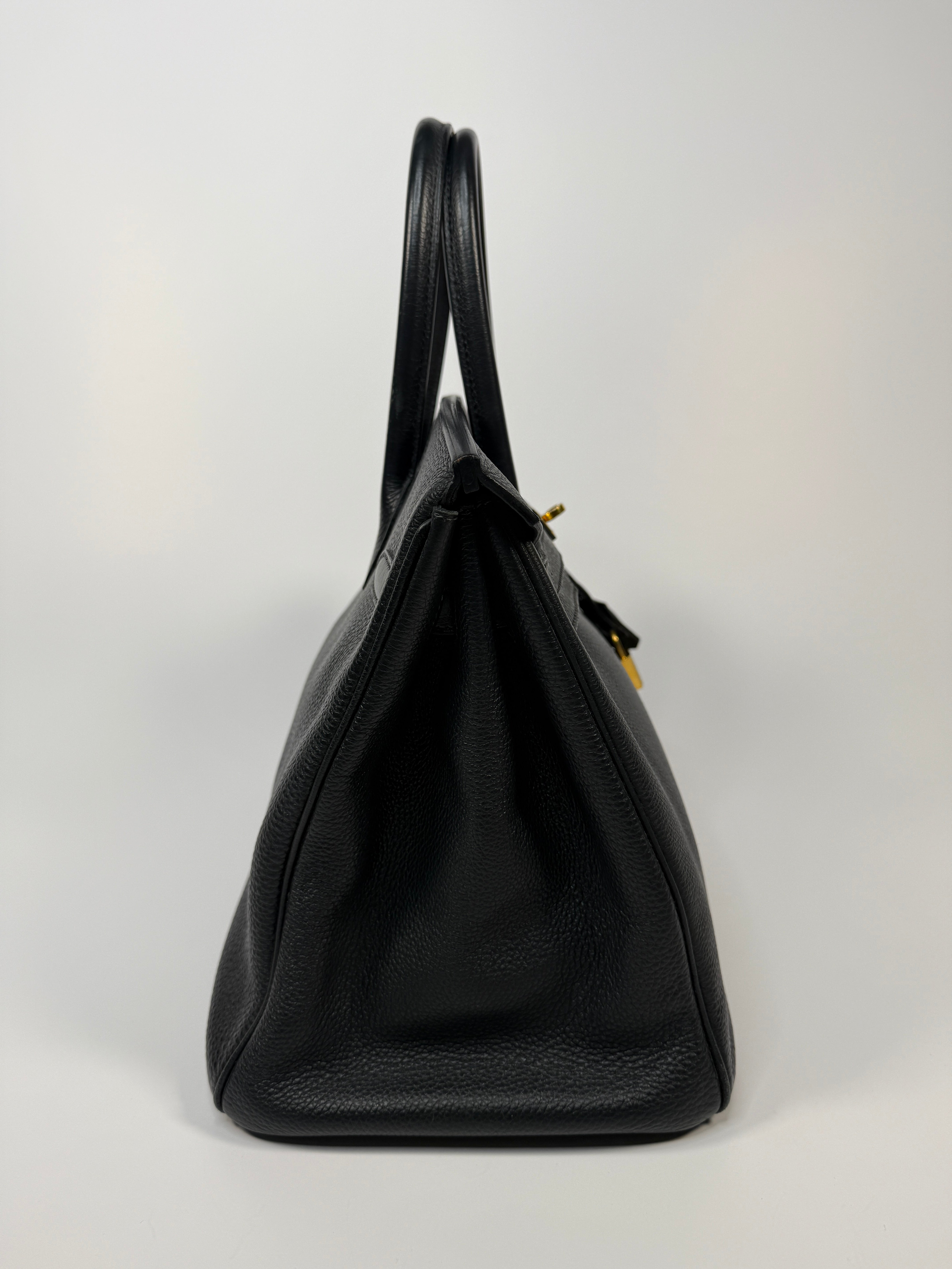 Hermès Birkin 35 Black Togo Leather With Gold Hardware. Authentic and preloved. Very Good Condition.