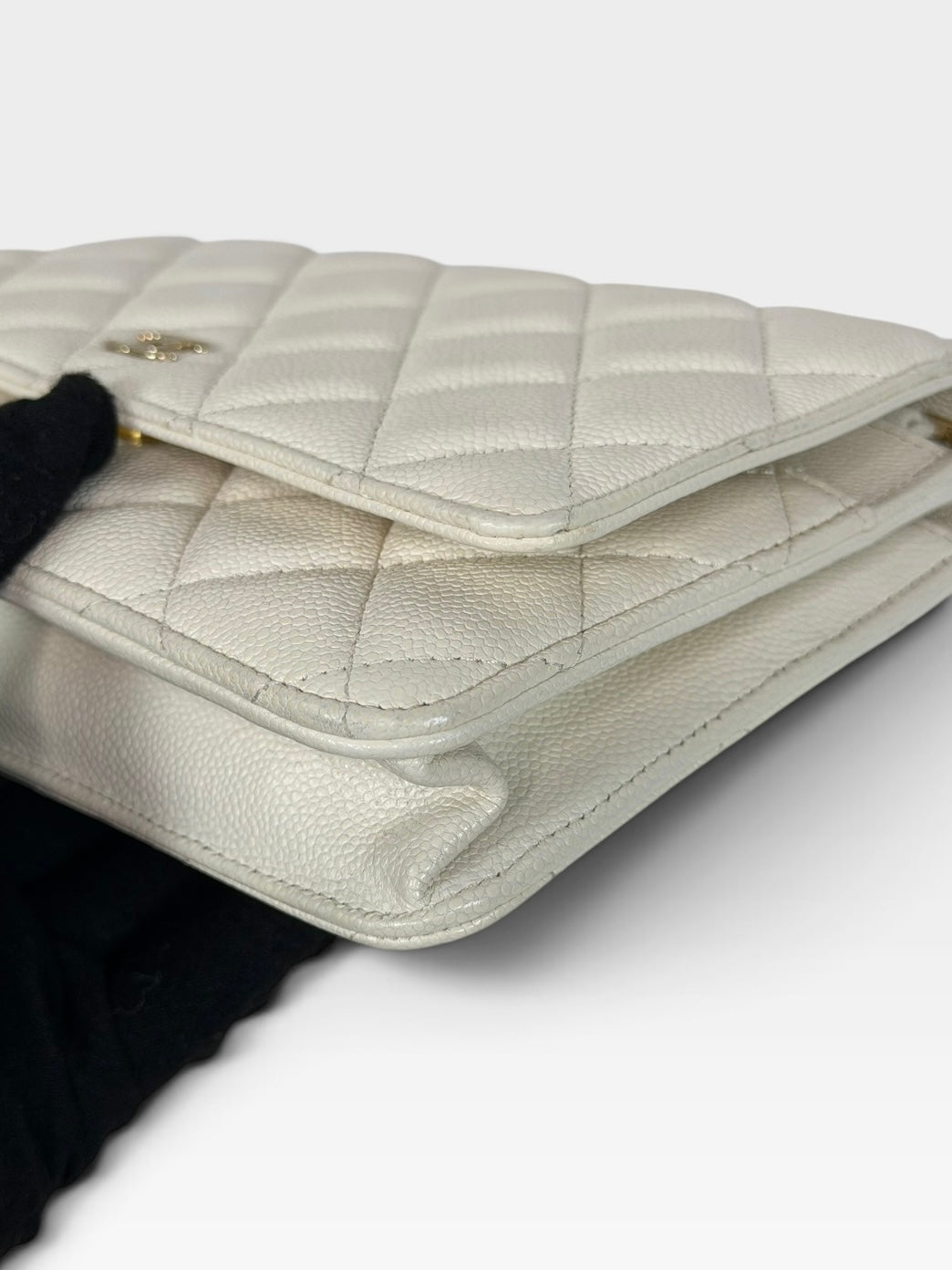 Chanel Wallet On Chain In White Caviar Leather With Gold Hardware. 100% authentic and preloved in excellent condition.