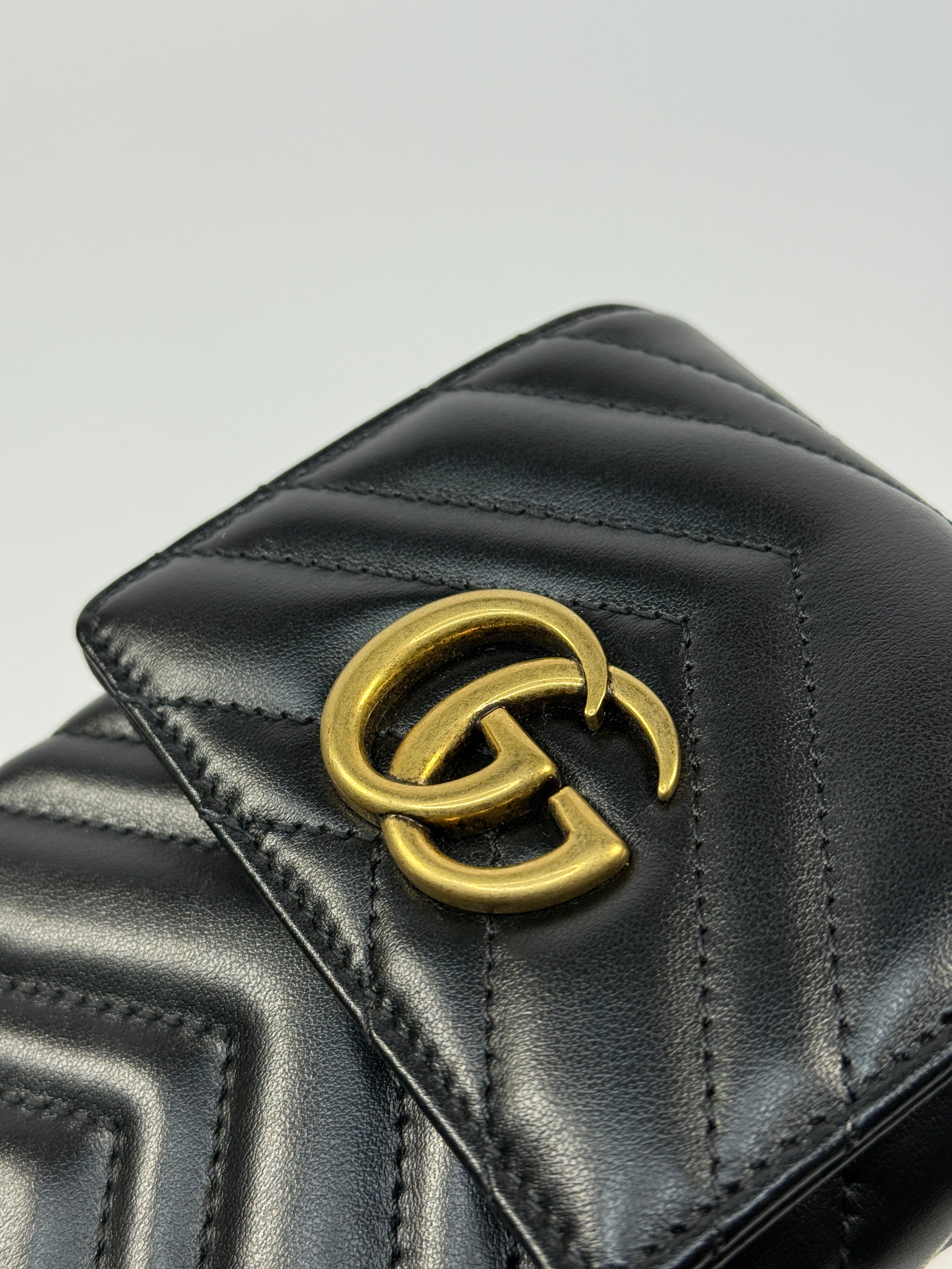 Gucci GG Marmont Matelassé Phone Bag