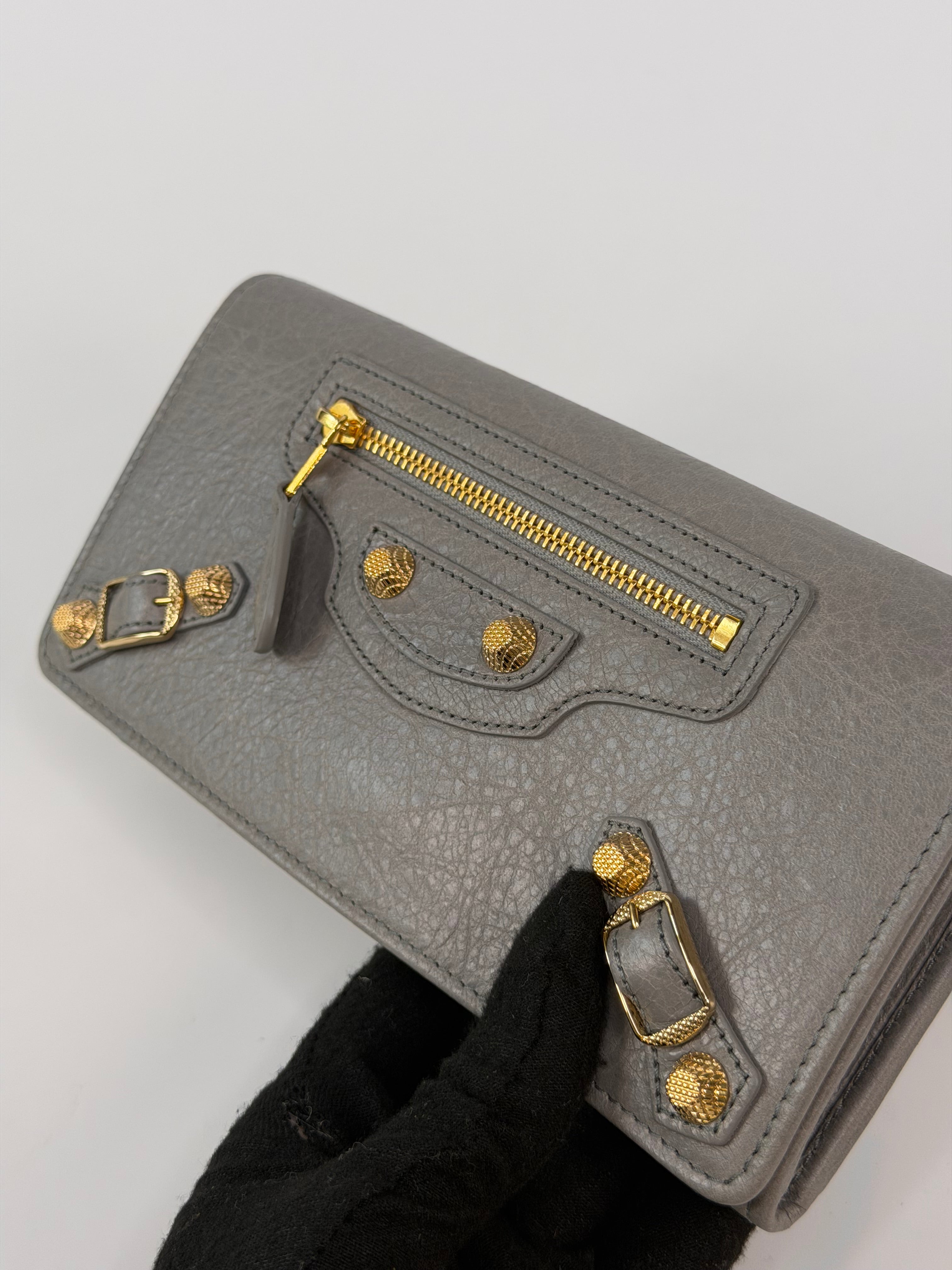 Balenciaga Le City Money Long Wallet In Grey Lambskin Gold Hardware. Authentic and preloved in excellent condition. 100% guarantee