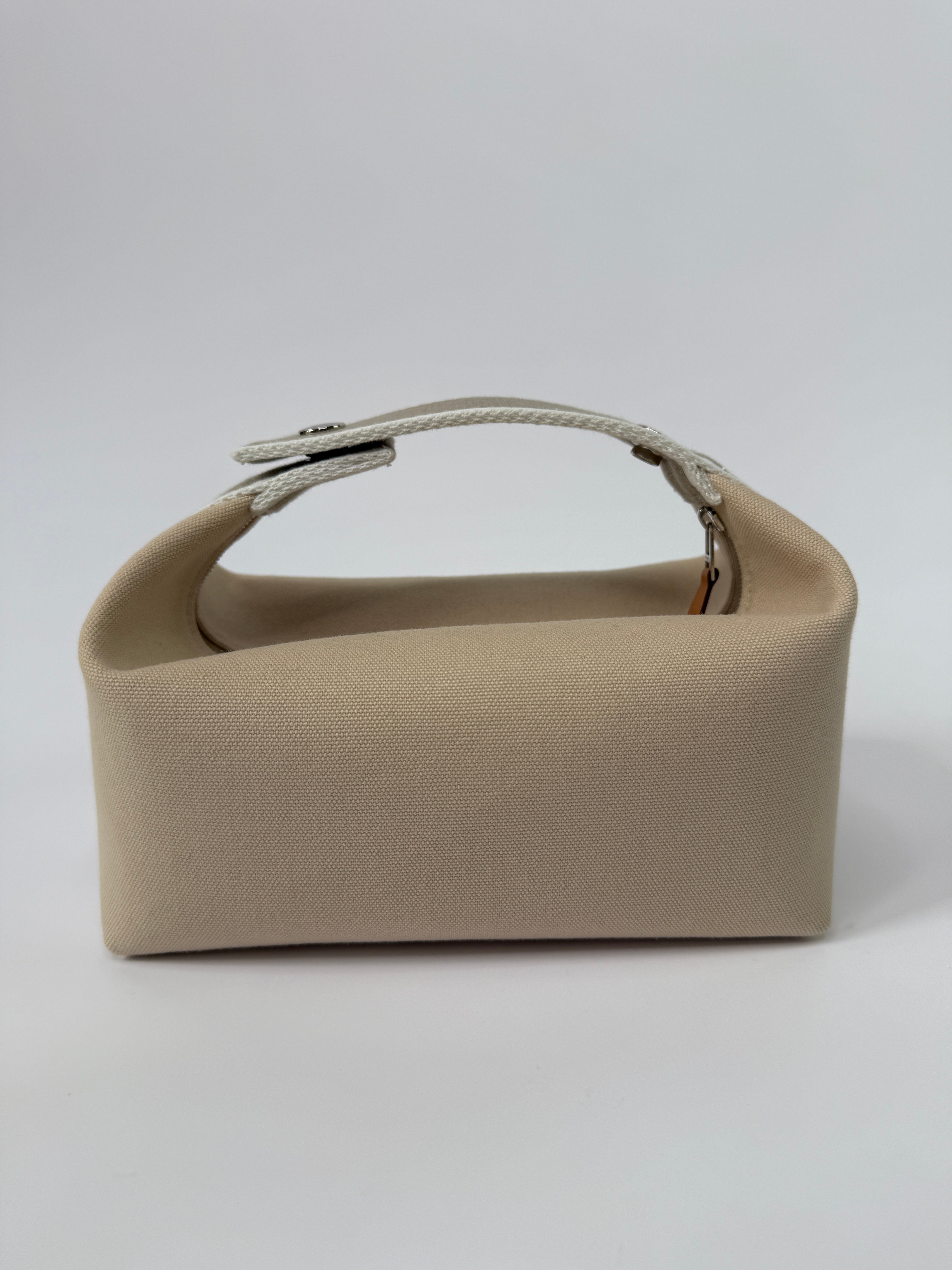 Authentic pre-loved Hermès Bride A Brac PM In Craie