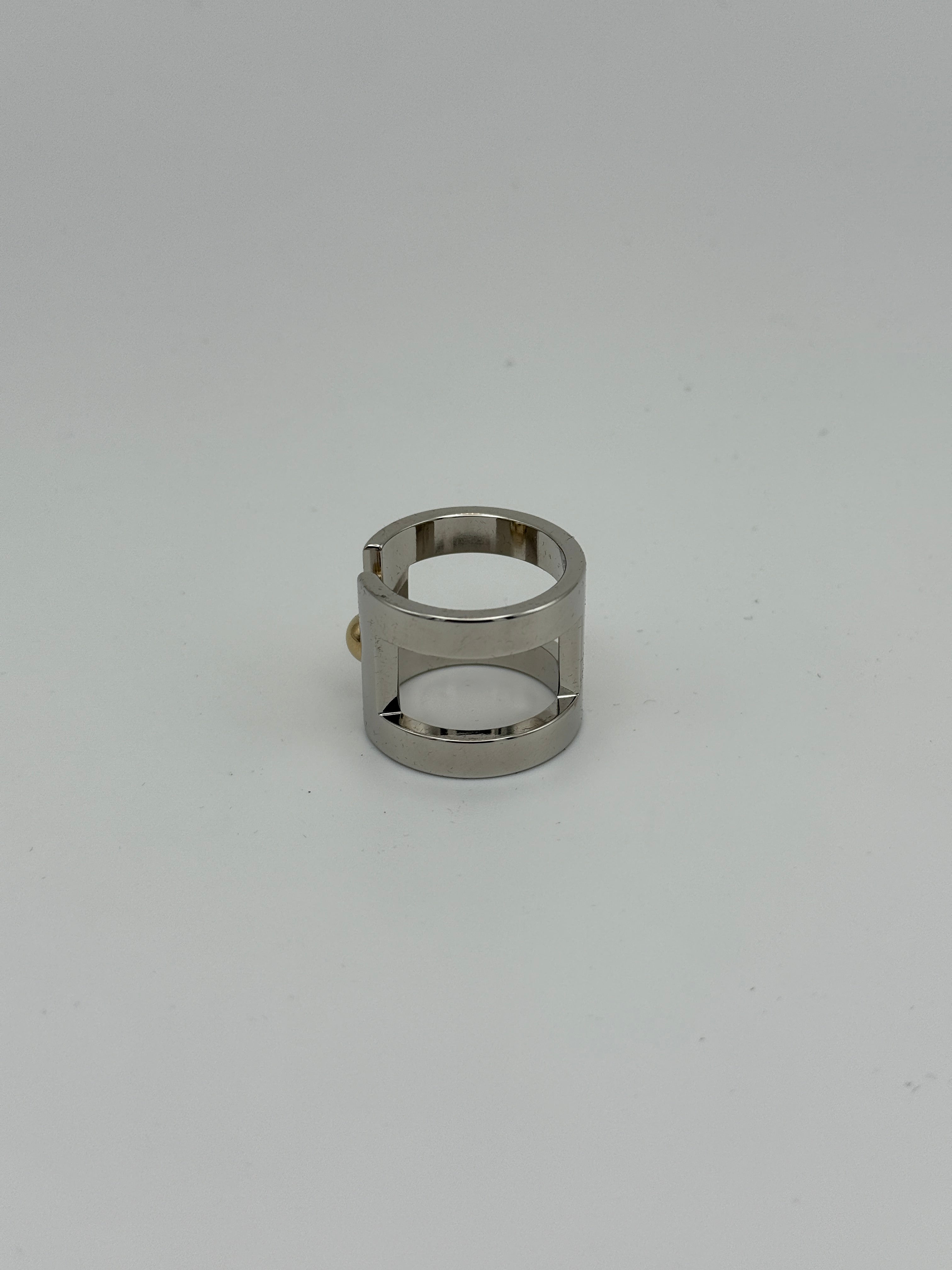 Hermès H Perle Scarf Ring New and unused condition. Authentic and Preloved.