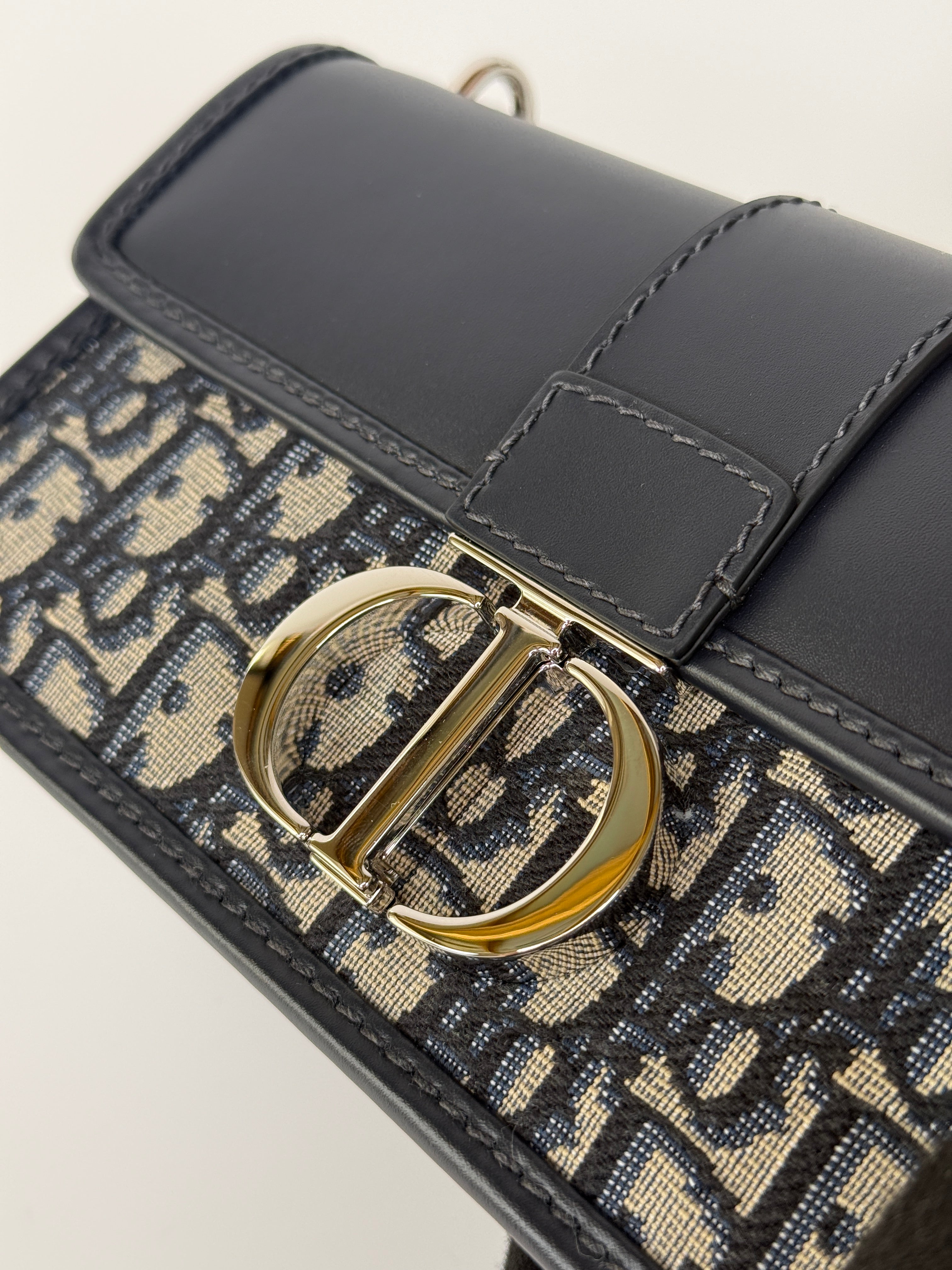 Authentic and preloved Christian Dior 30 Montaigne East-West Bag With Chain Excellent Condition. 100% Authenticity Guarantee