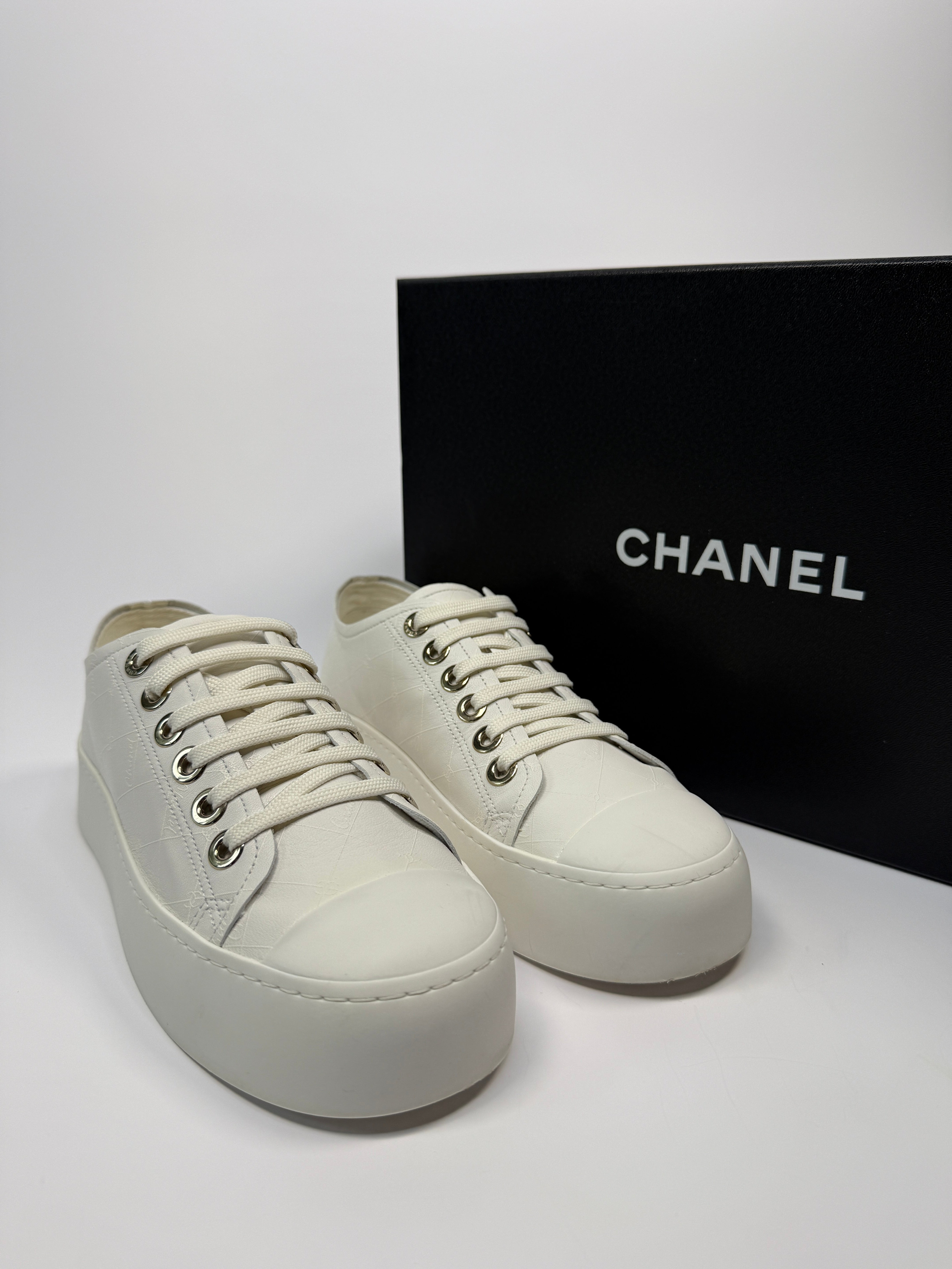 Chanel CC Logo Sneakers (Size 36/UK3)