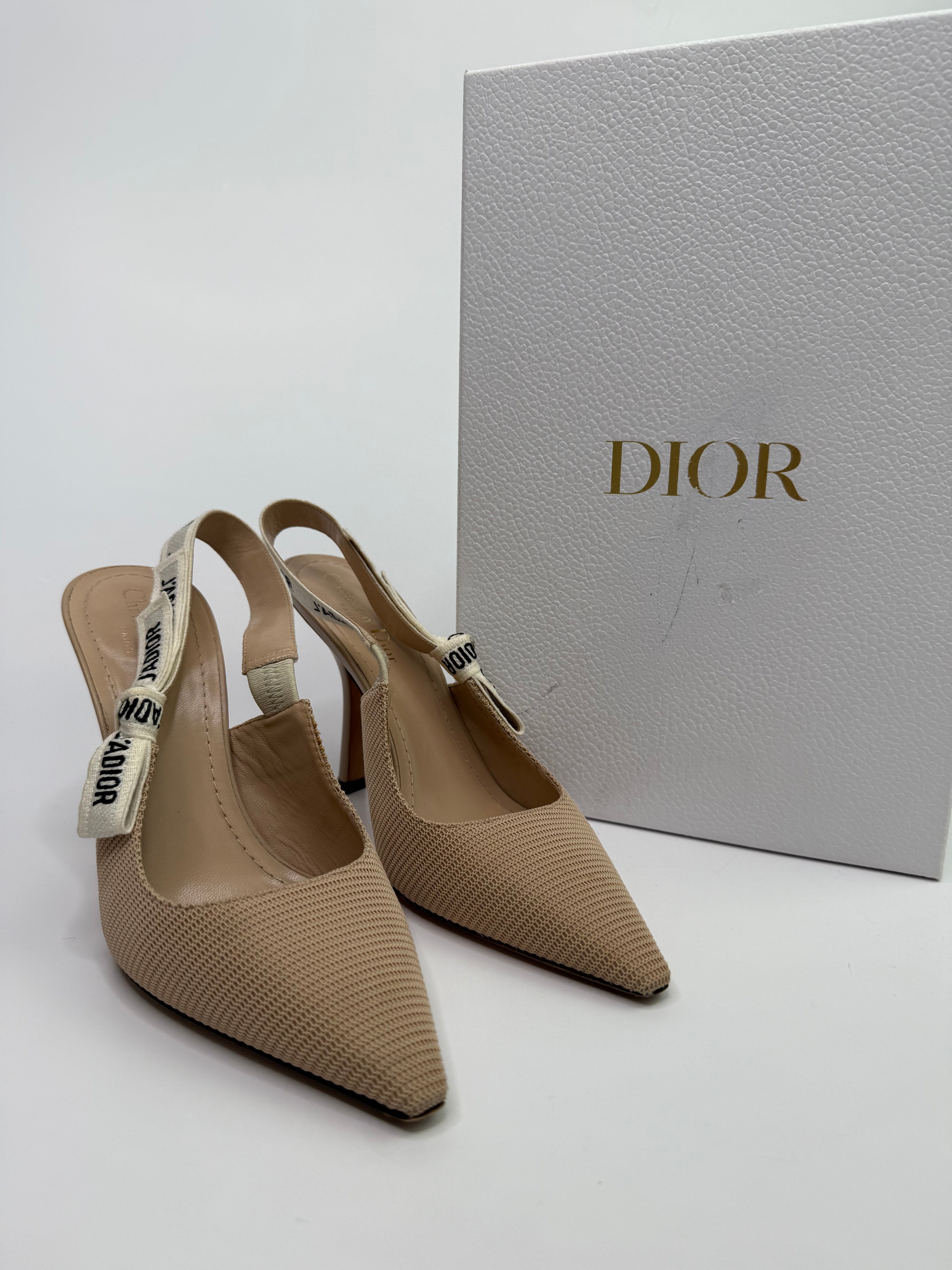 Christian Dior J'Adior Singback Pumps (Size 39 /UK6)