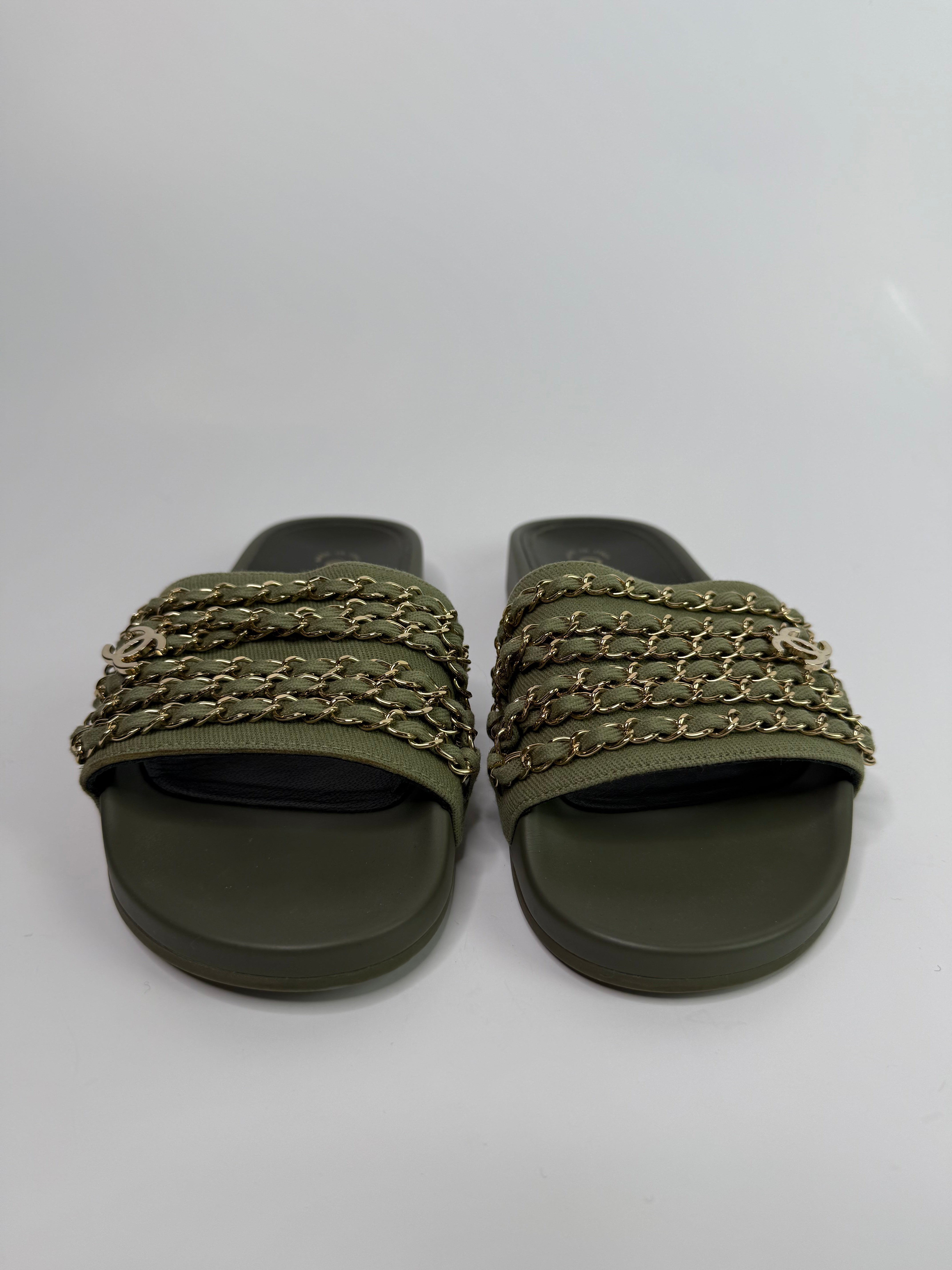 Chanel Chain Embellished Canvas CC Flat Slides (Size 38/UK 5)