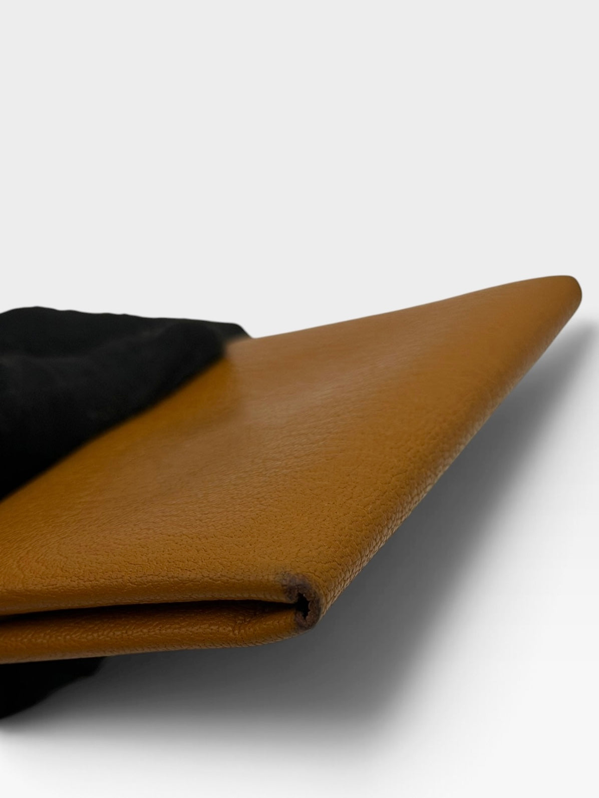 Hermès Calvi Duo Wallet In Biscuit & Mauve Sylvestre. 100% authentic and preloved in excellent condition
