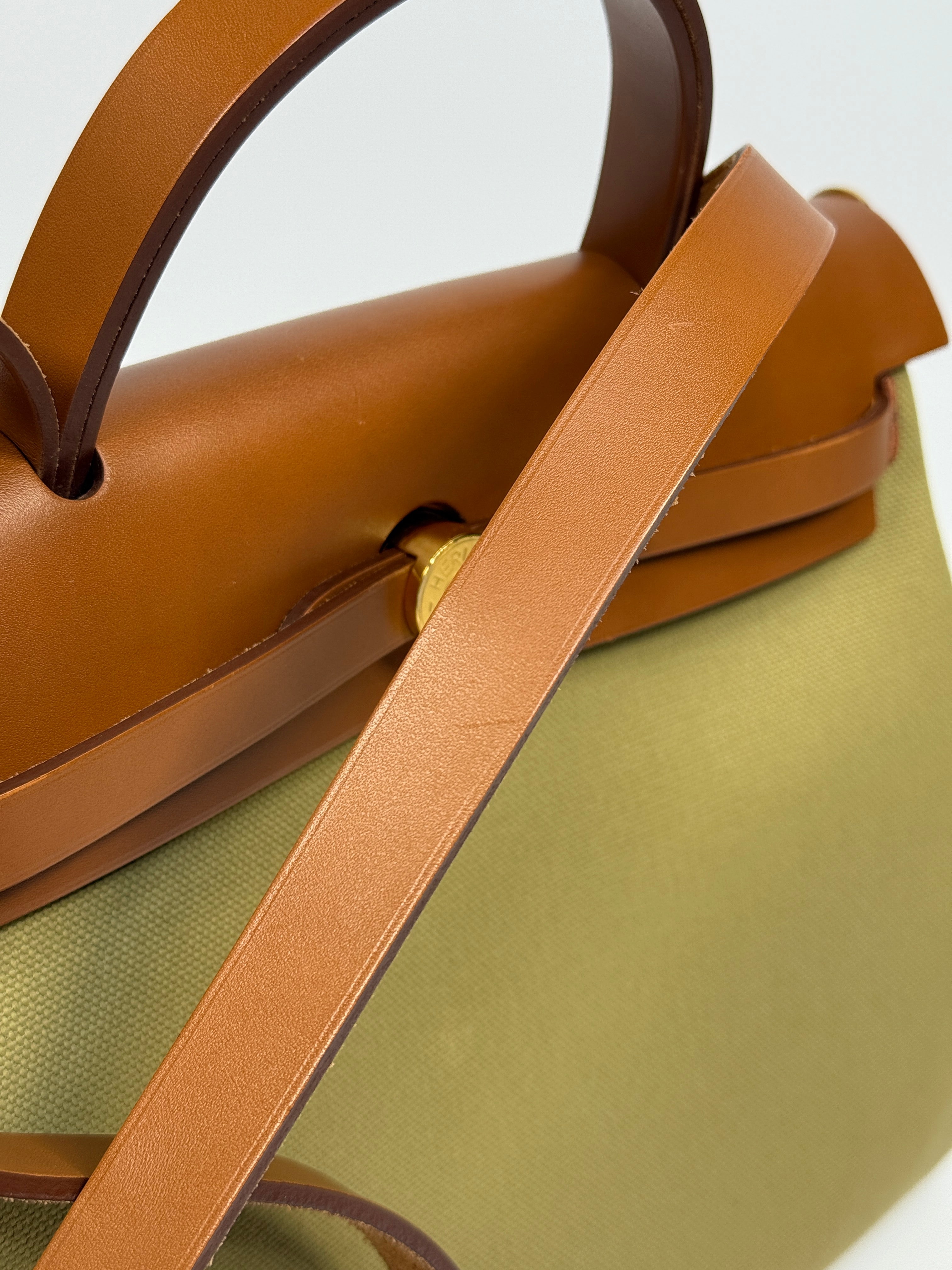 Authentic Pre Loved Hermès Herbag 31 Zip Retourne in Poussière Fauve with Gold Hardware Excellent Condition