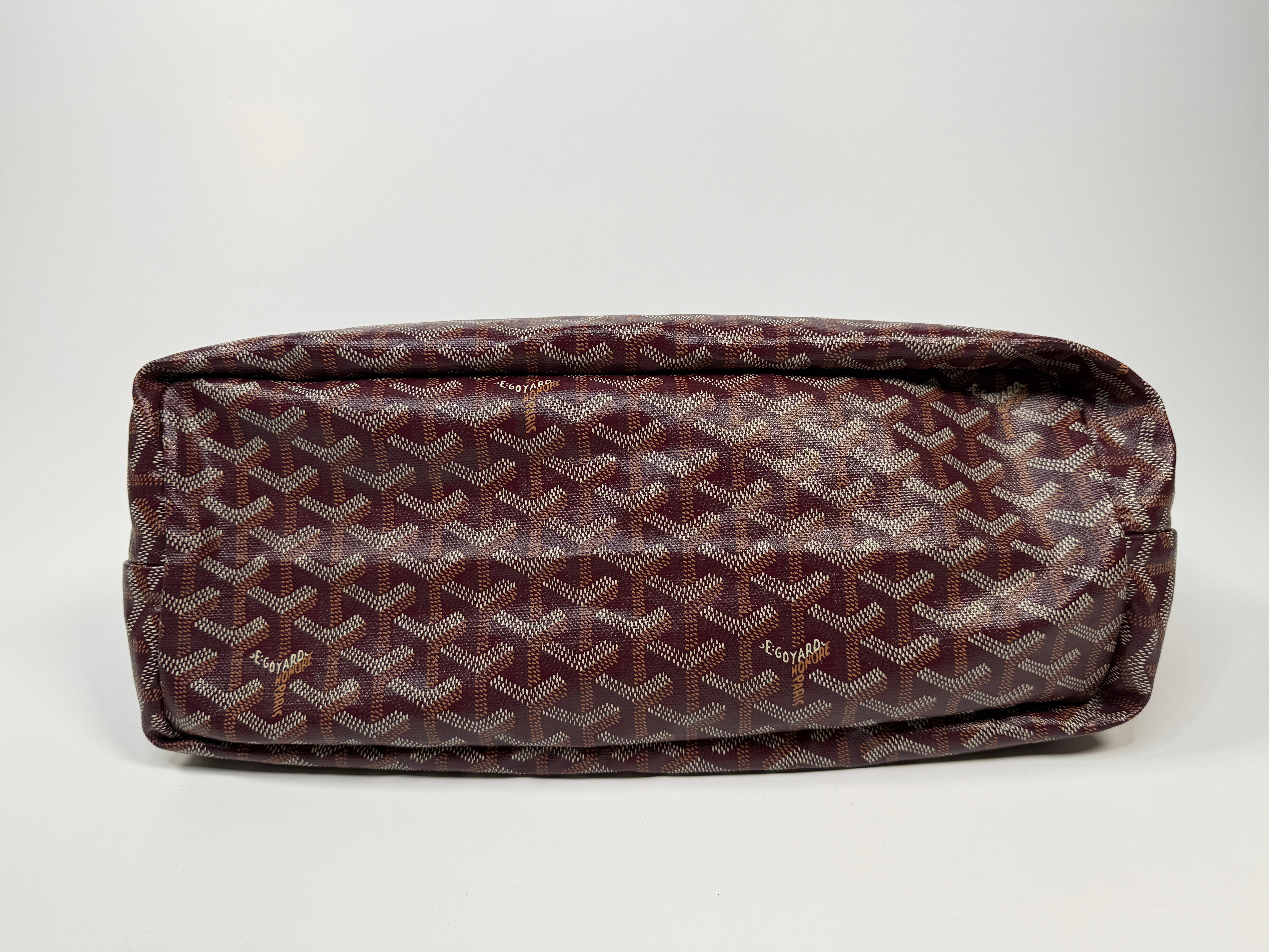 Goyard St Louis PM Tote Bag In Burgundy Coated Canvas. Authentic and preloved. Excellent condition.