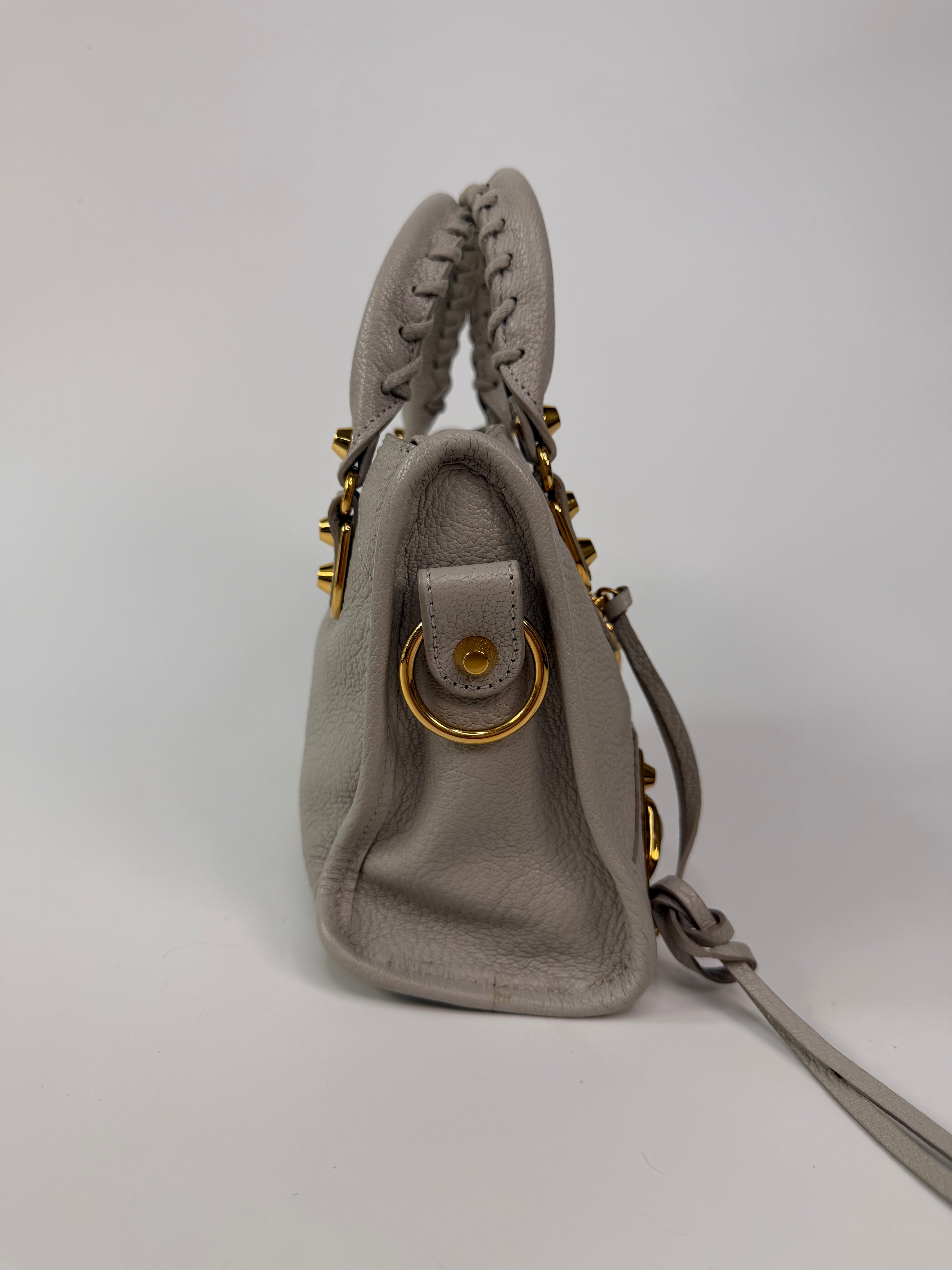 Balenciaga Le City Mini Bag In Grey Lambskin With Gold Hardware. 100% authentic and preloved in excellent condition