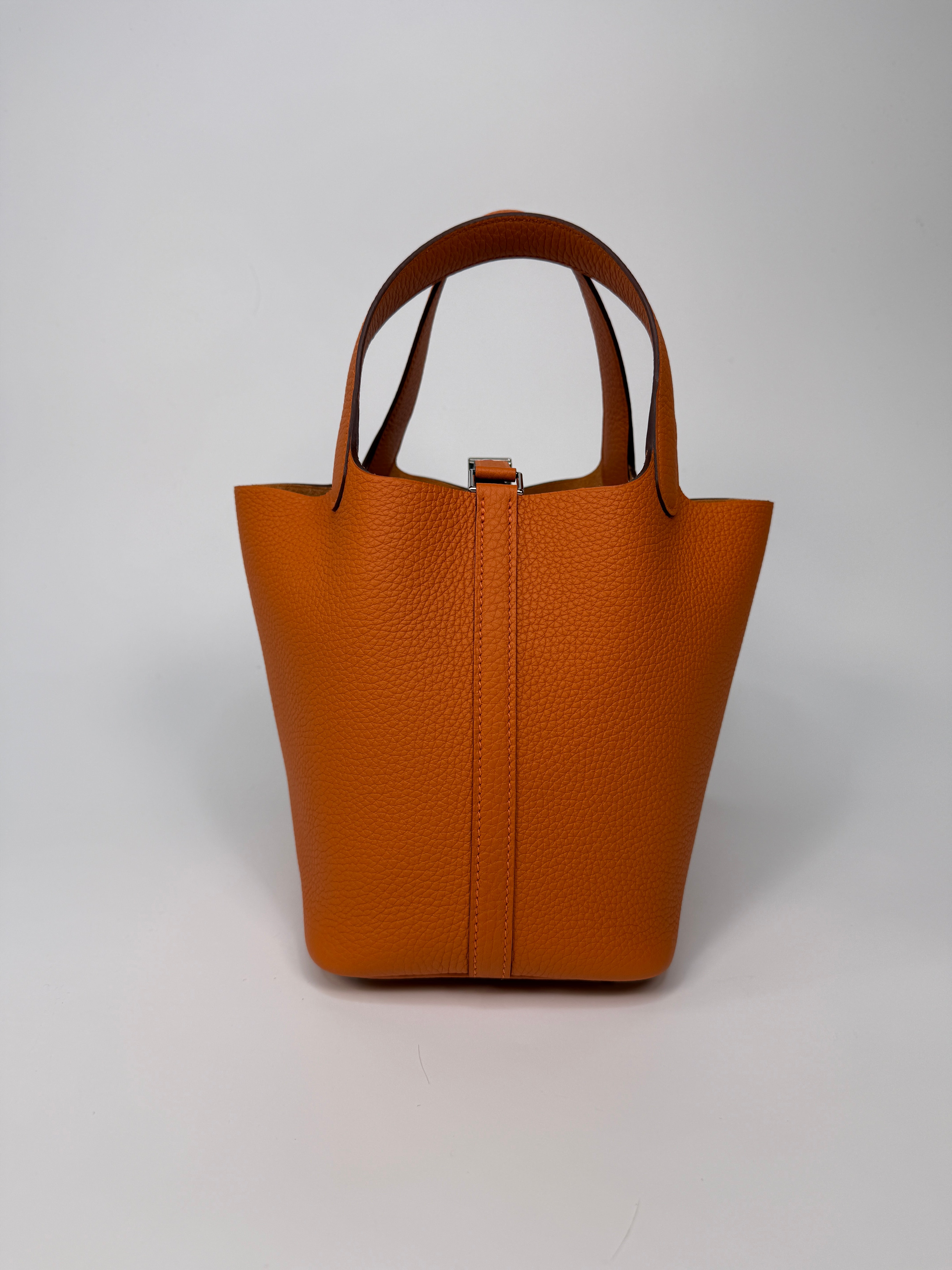 Hermès Picotin 18 In Orange Clemence Leather With Palladium Hardware
Authentic Pre Loved Verified by Luxe Cheshire Trusted Designer resale