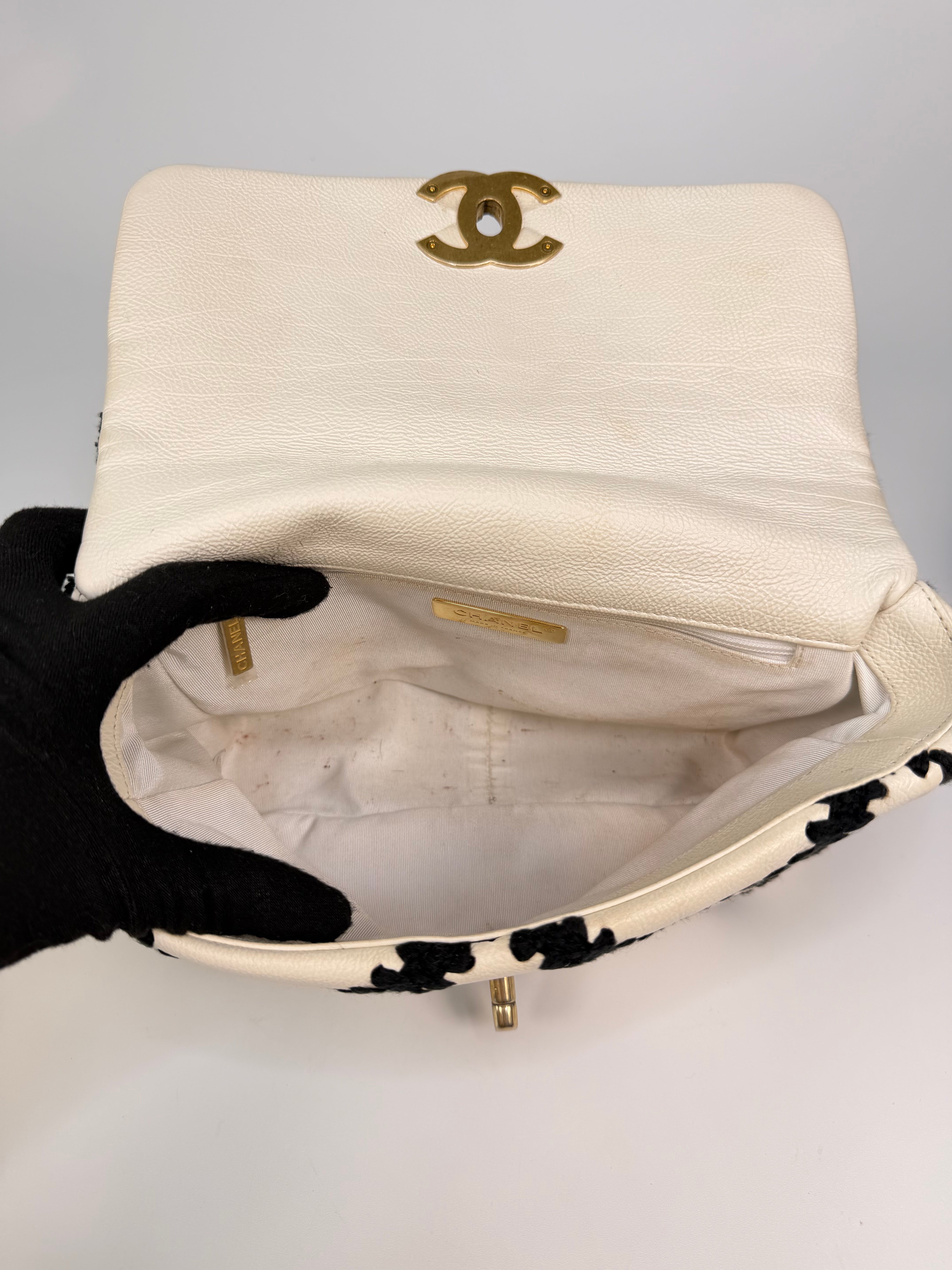 Chanel 19 Small In Black & White Leather With Mixed Hardware. Authentic and preloved in very good condition. 100% Guarantee