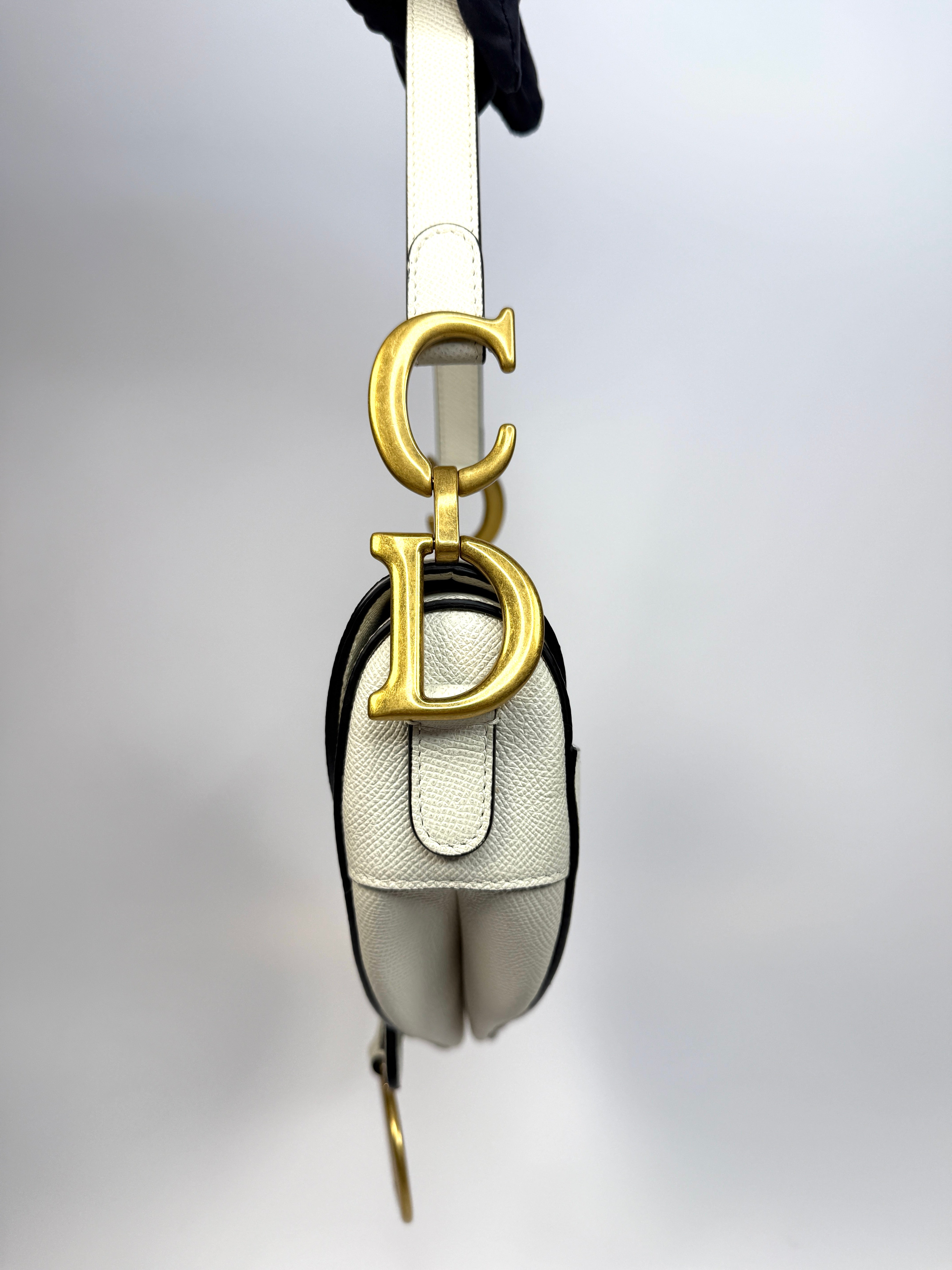 Christian Dior Saddle Bag In Latte