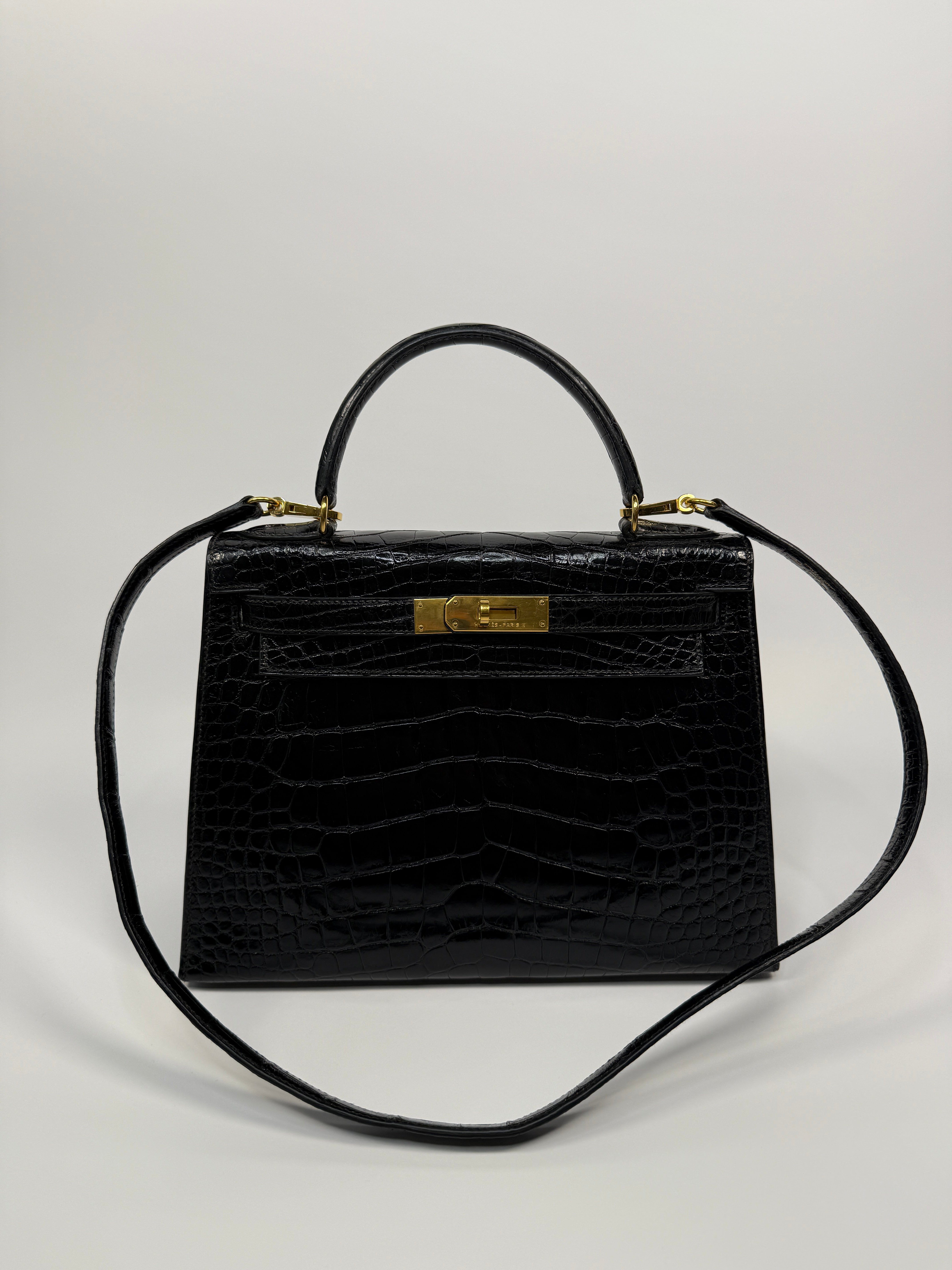 Hermès Vintage Kelly 28 In Shiny Black Crocodile With Gold Hardware Authentic