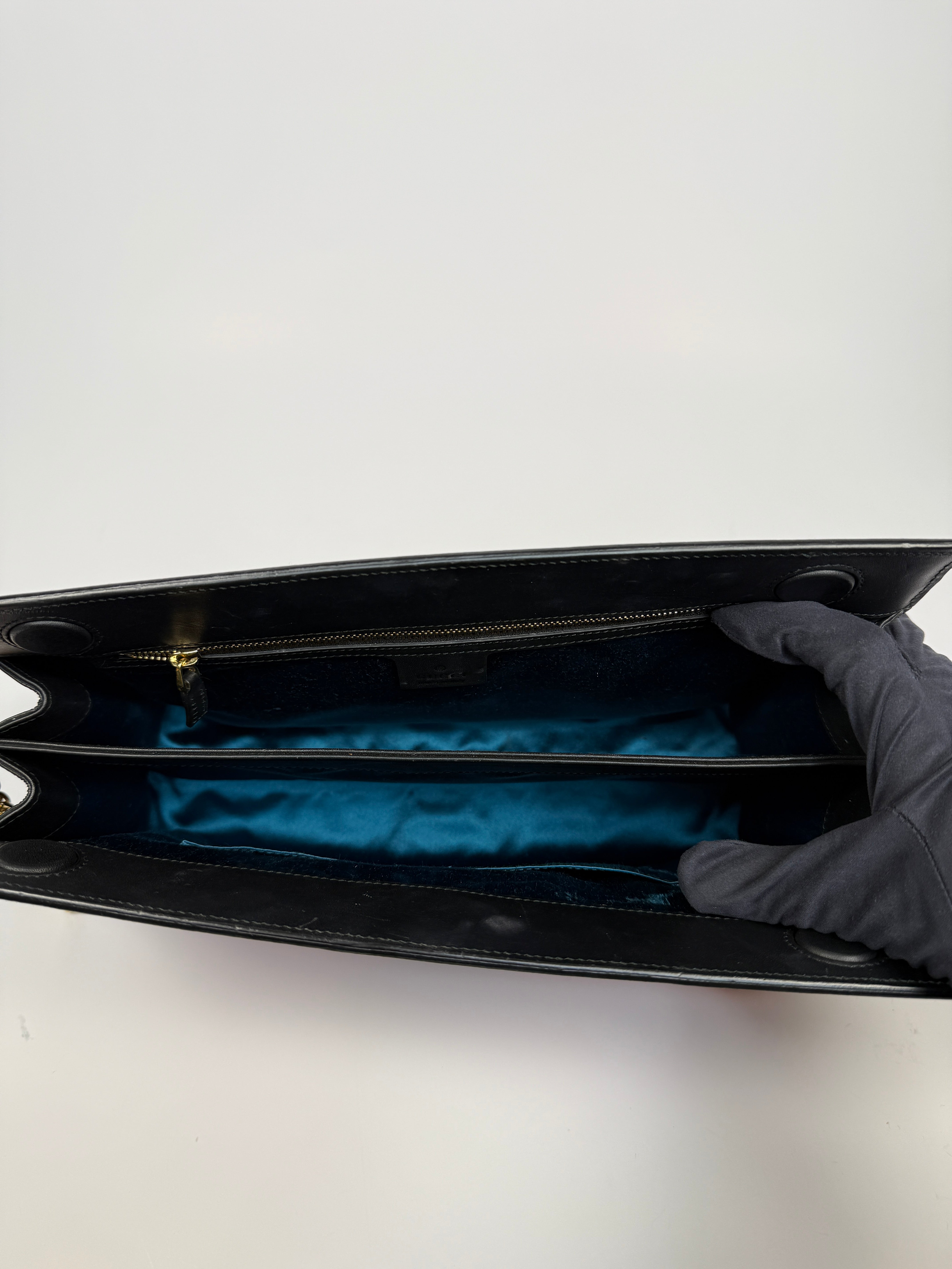 Gucci Small Suede Ophidia Chain Bag In red Suede and Black Patent Leather with gold hardware very good condition. Authentic and pre loved