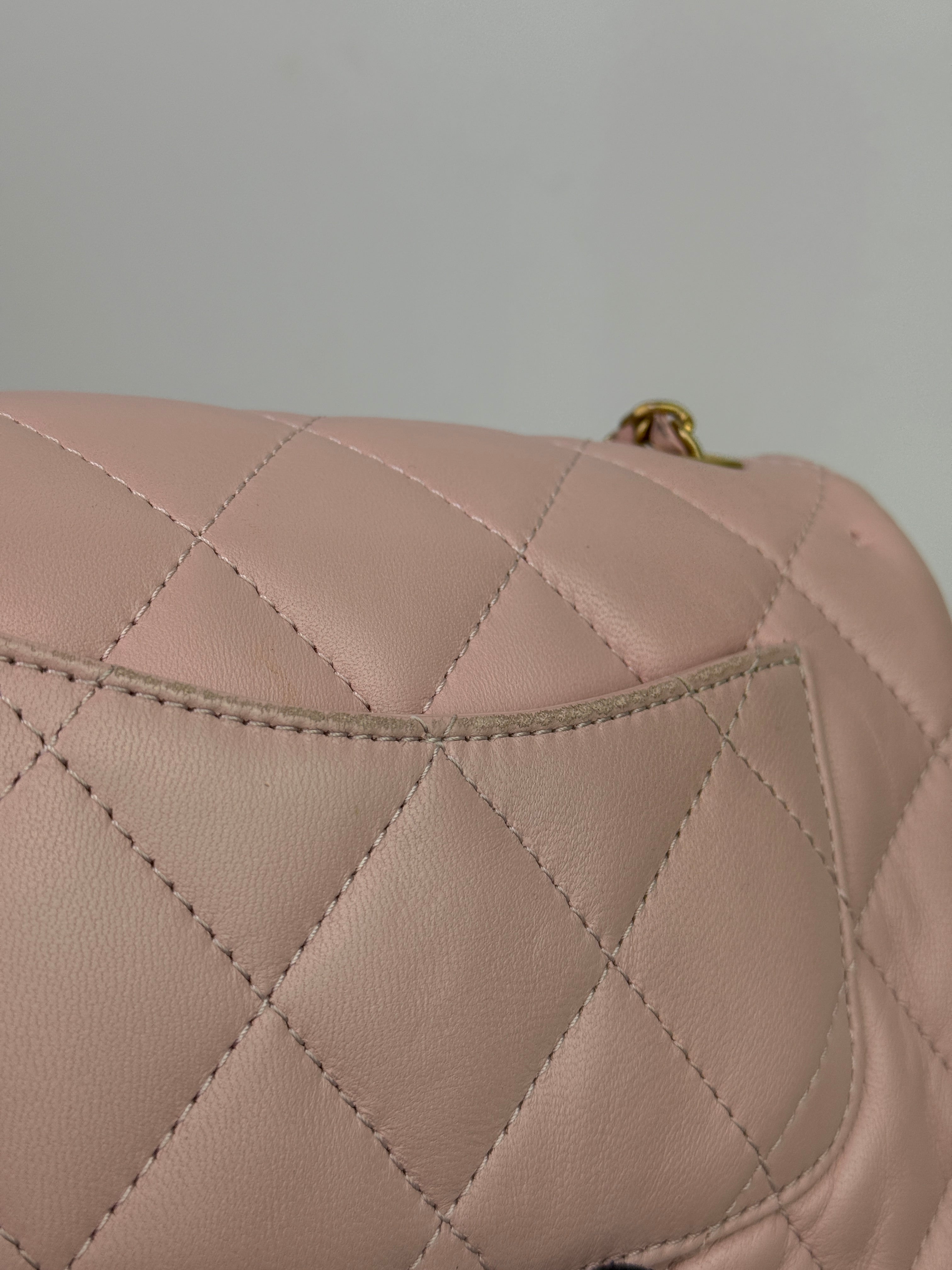 Chanel Mini Heart Charms Flap Antique Gold Hardware
Pre Loved & Authentic