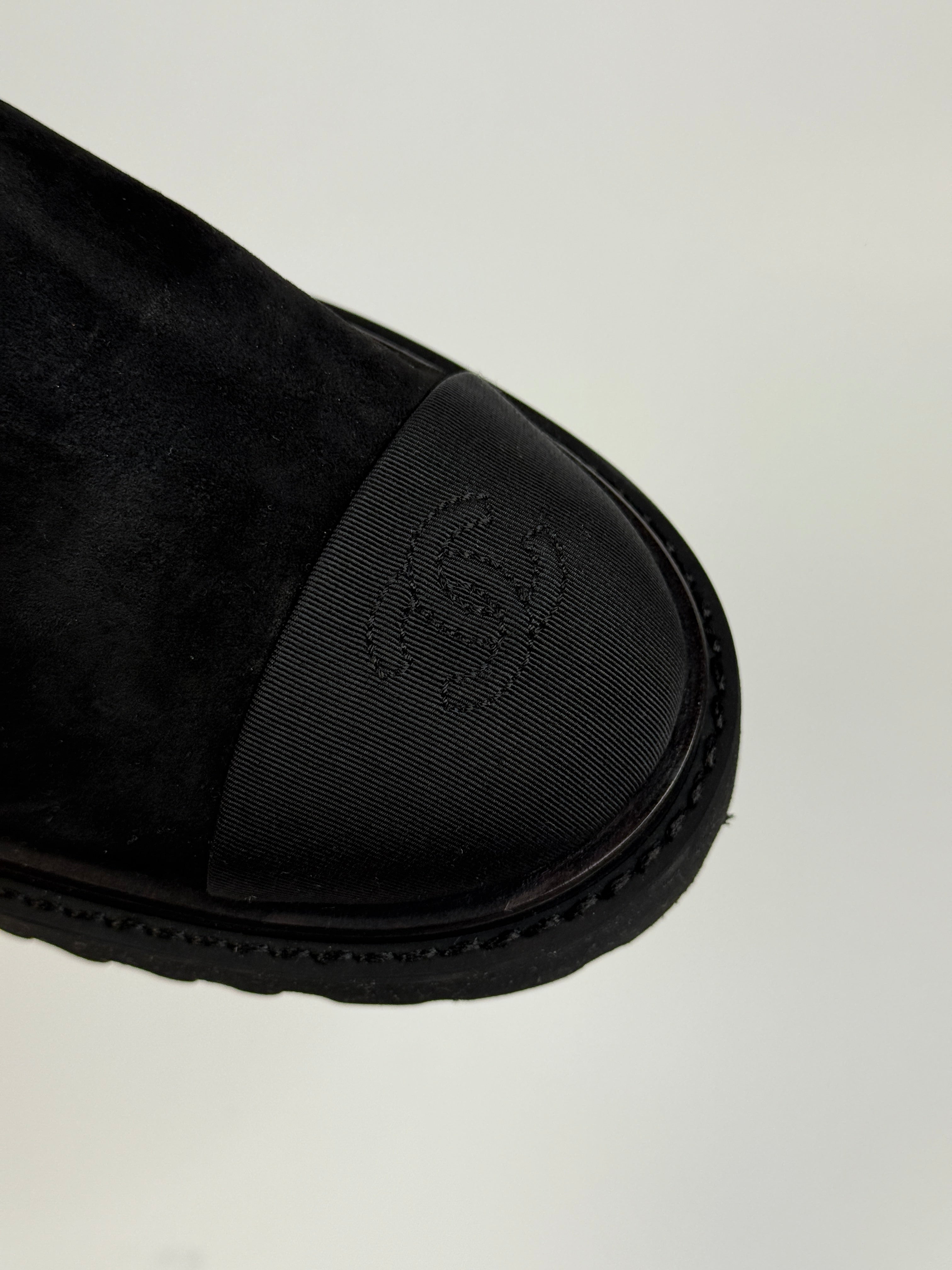 Chanel CC Boots (Size 38/UK5)