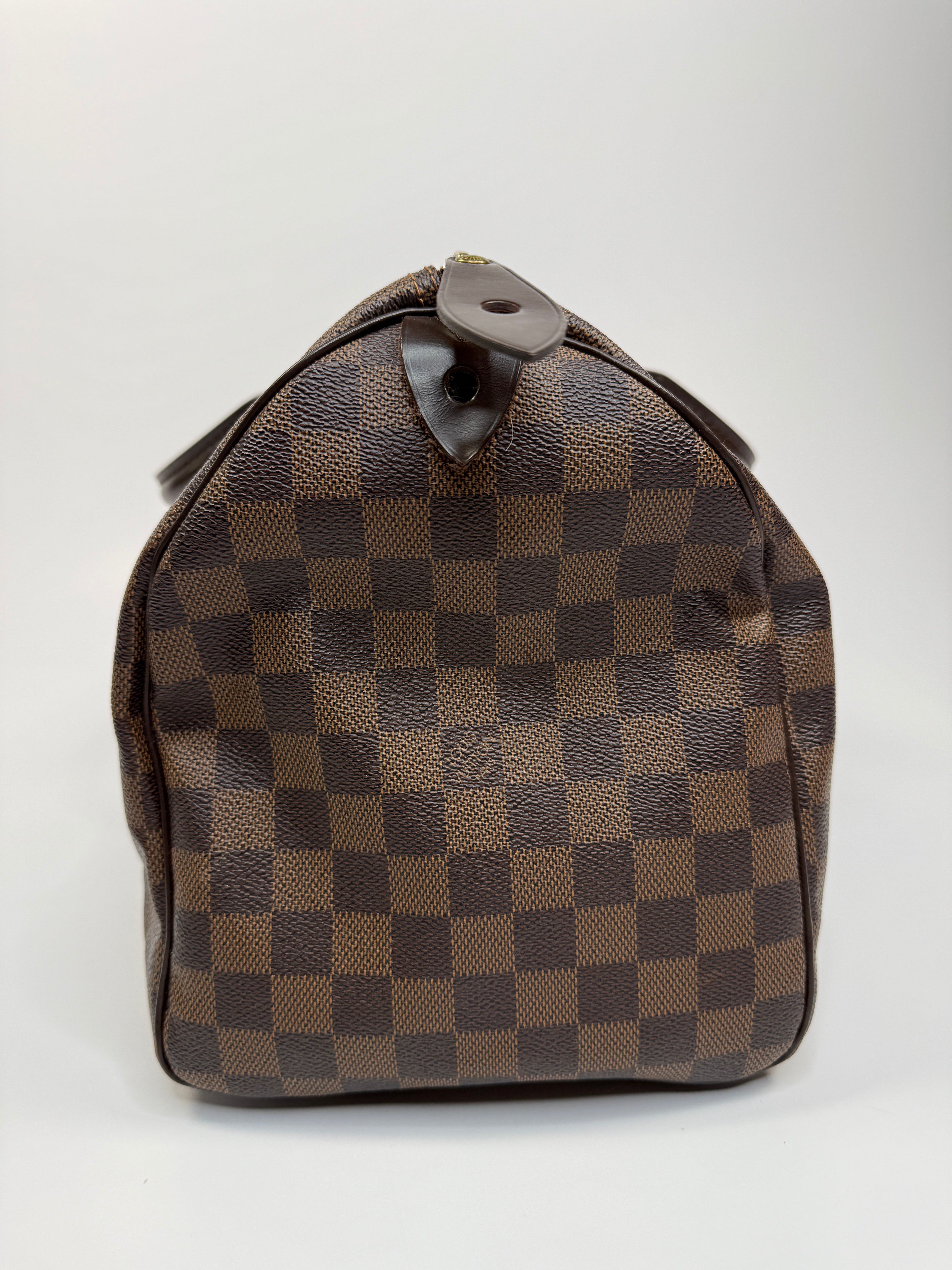 Authentic and pre loved Louis Vuitton Damier Ebene Speedy 35 In Damier Ebene With Gold Hardware In Excellent Condition