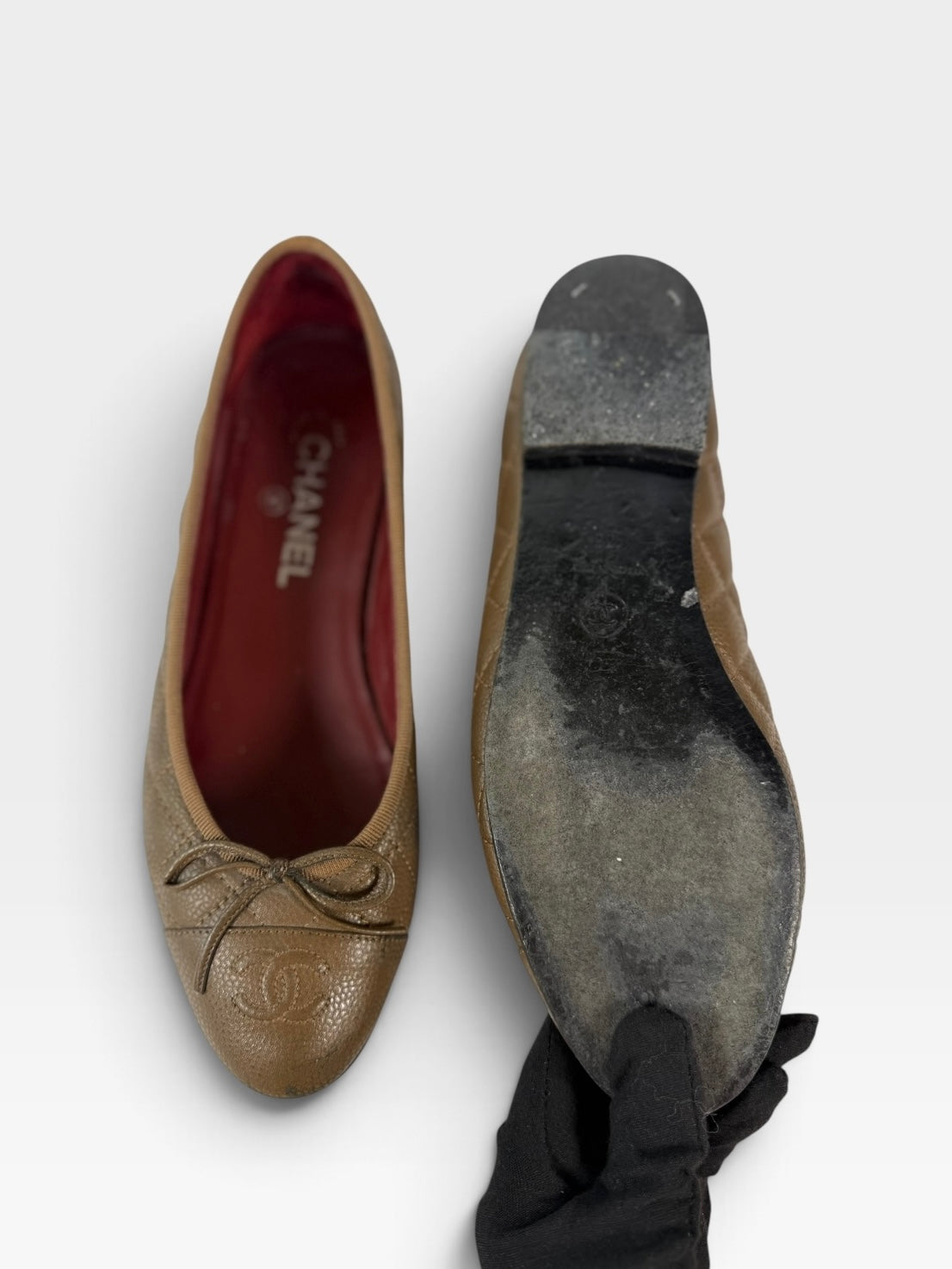 Chanel Ballet Pumps (Size 39/UK6) 100% authentic and preloved in very good condition
