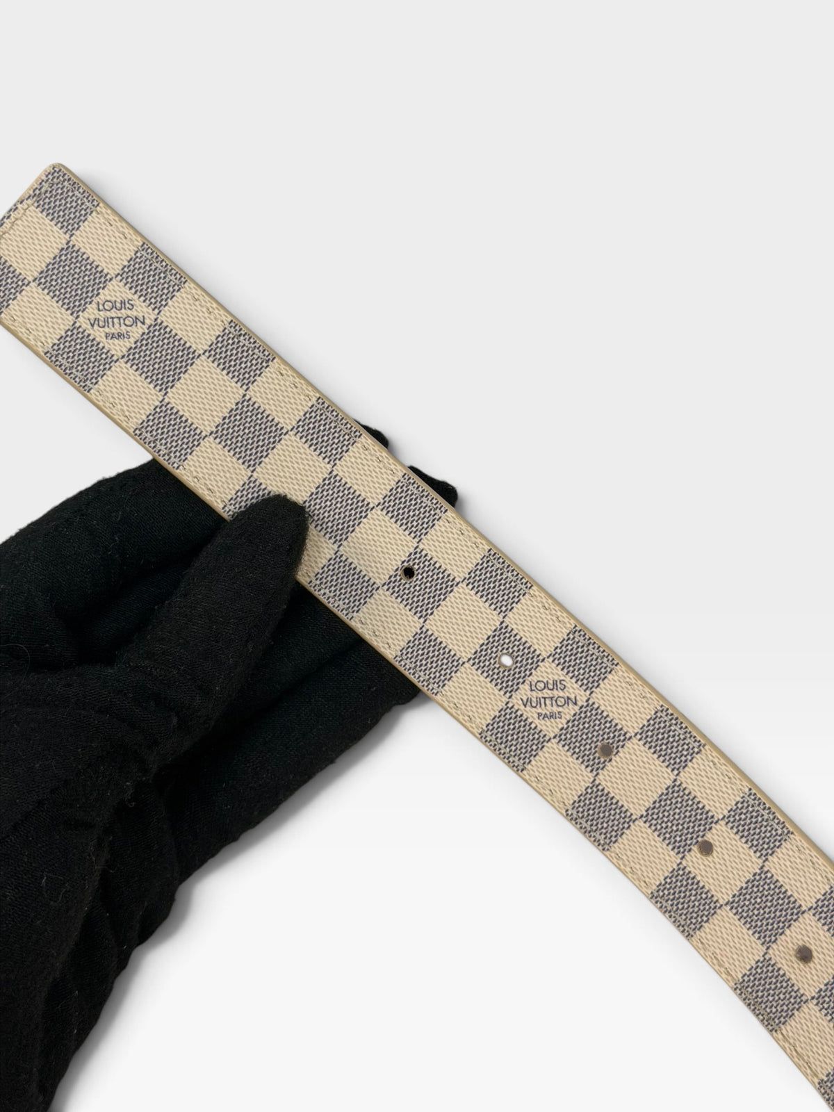 Louis Vuitton Initials Belt In Damier Azure & Pink Canvas 100% authentic and preloved in excellent condition