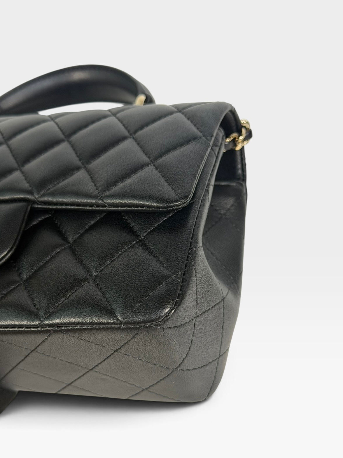 *Luxe Top Pick* Chanel Mini Rectangle Top Handle In Black Lambskin With Gold Hardware, authentic and pre loved in excellent condition, 100% guarantee