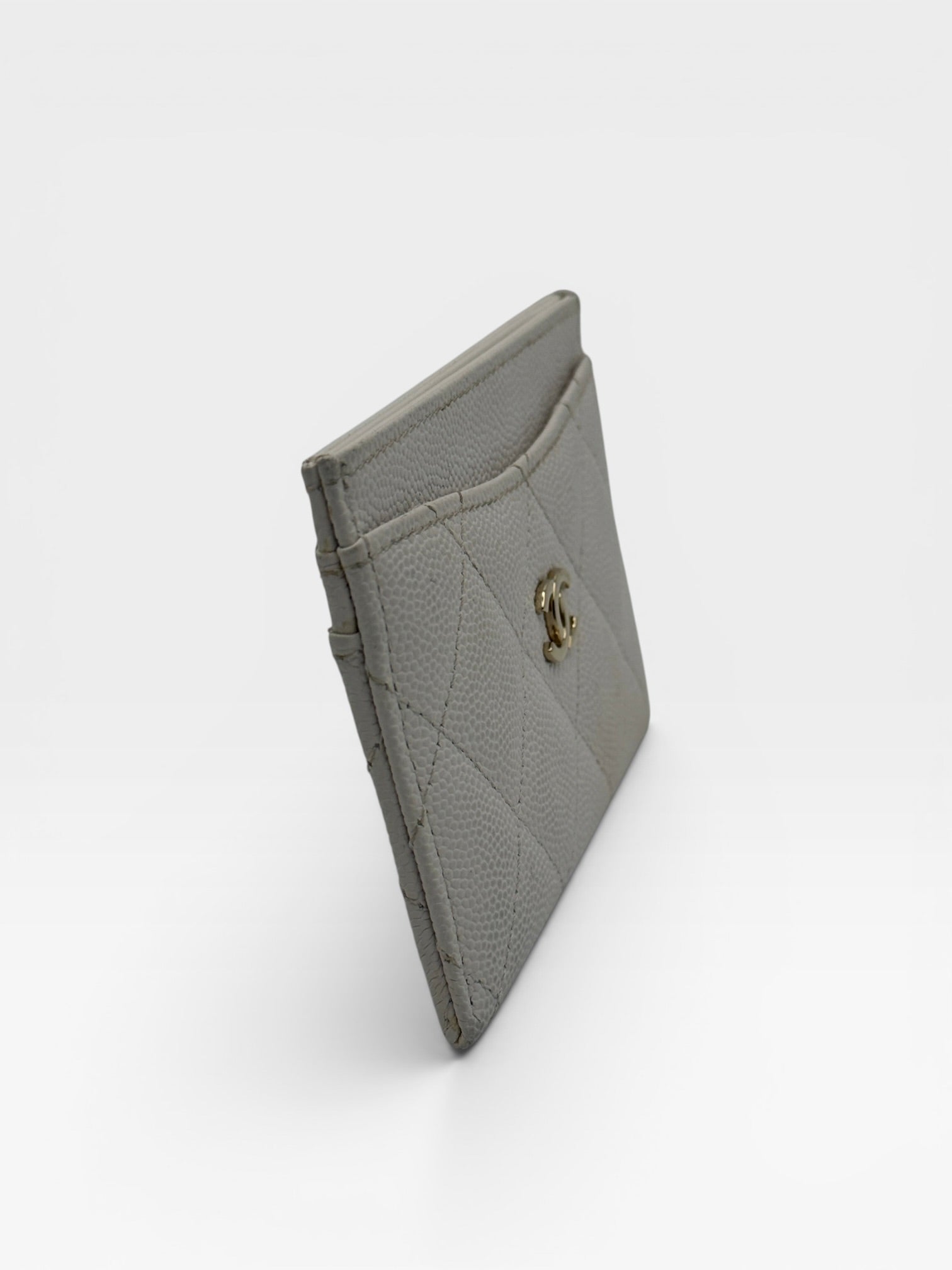 Chanel Classic Card Holder In White Caviar Leather With Pale Gold Hardware