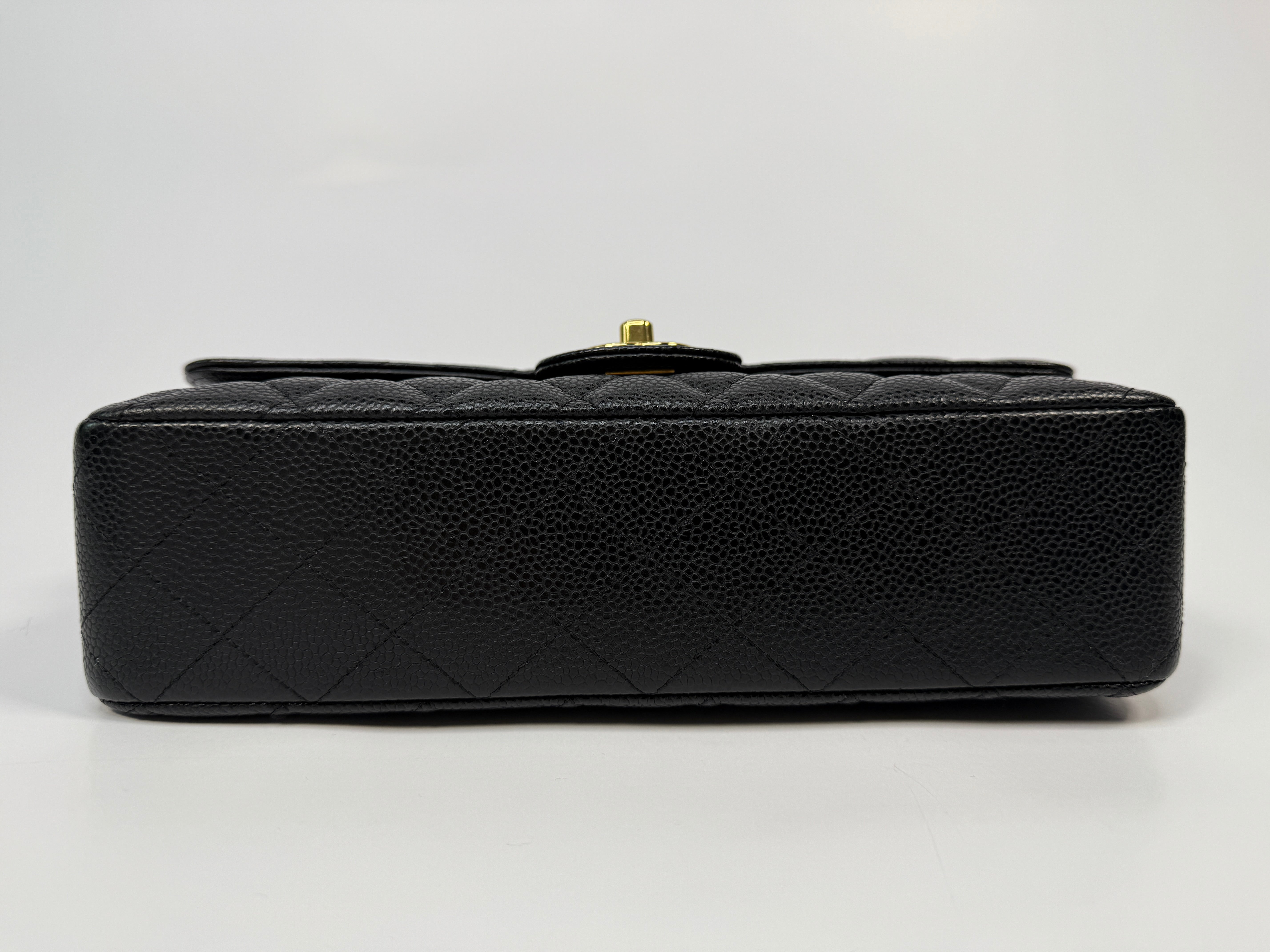 Chanel Medium Classic Double Flap Black Caviar With GHW